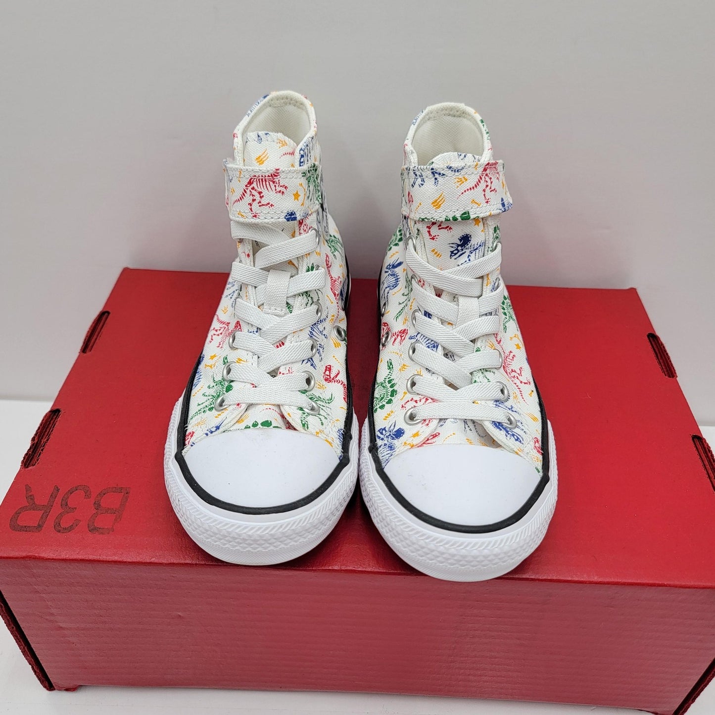 Converse Chuck Taylor All Star Shoes Youth Size 2.5 White Dinosaur Print A04767F2