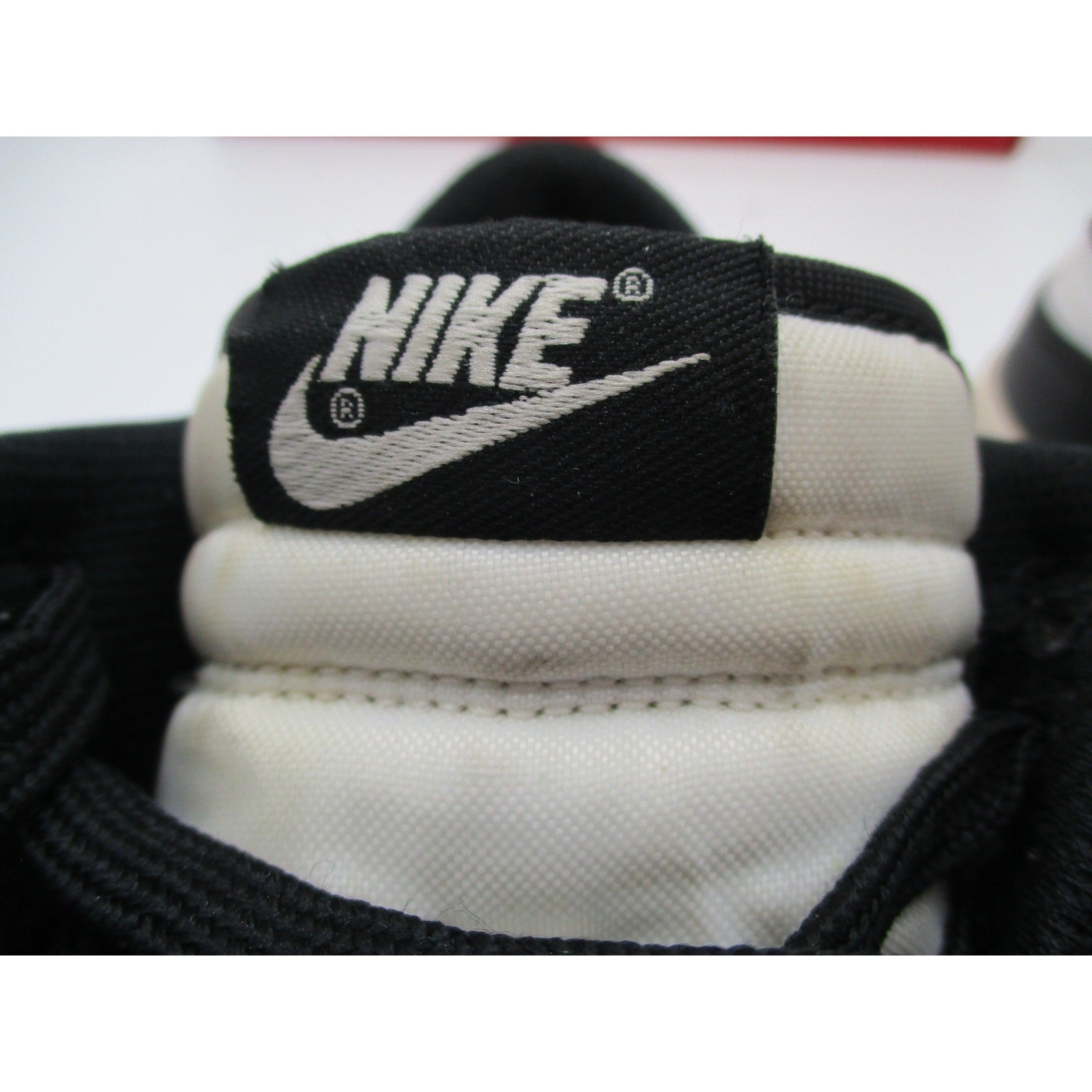 Nike Dunk Low Panda DD1503-101 Black White Women's Sz 9 Used 1J210