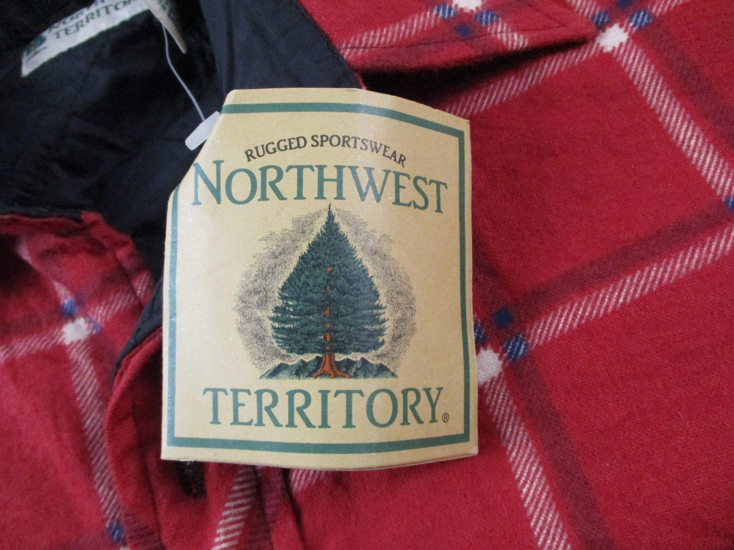 Northwest Territory Shacket Men's Medium Red Plaid Quilted Flannel Outdoor 14822