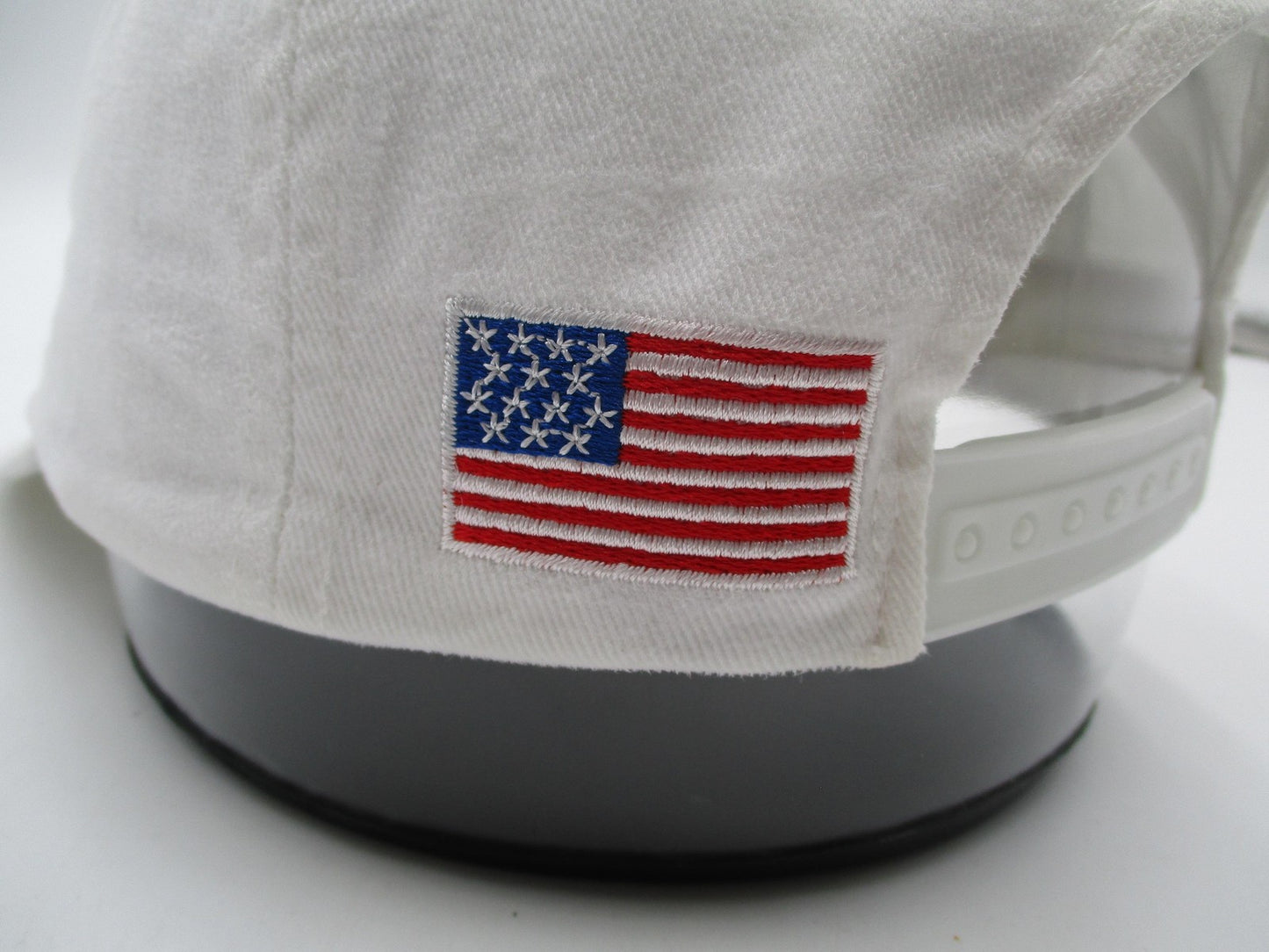 Vintage USA Hat Cap Snap Back Mens One Size White Embroidered American Needle5