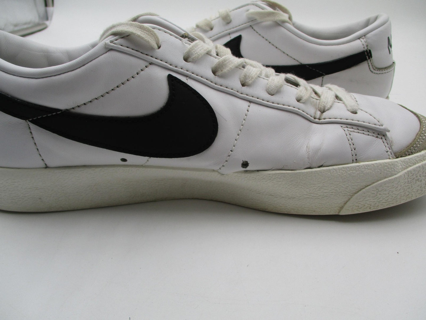 Nike Blazer Low '77 Shoes Mens Size 10.5 White Black Leather Sneakers DA6364-1016