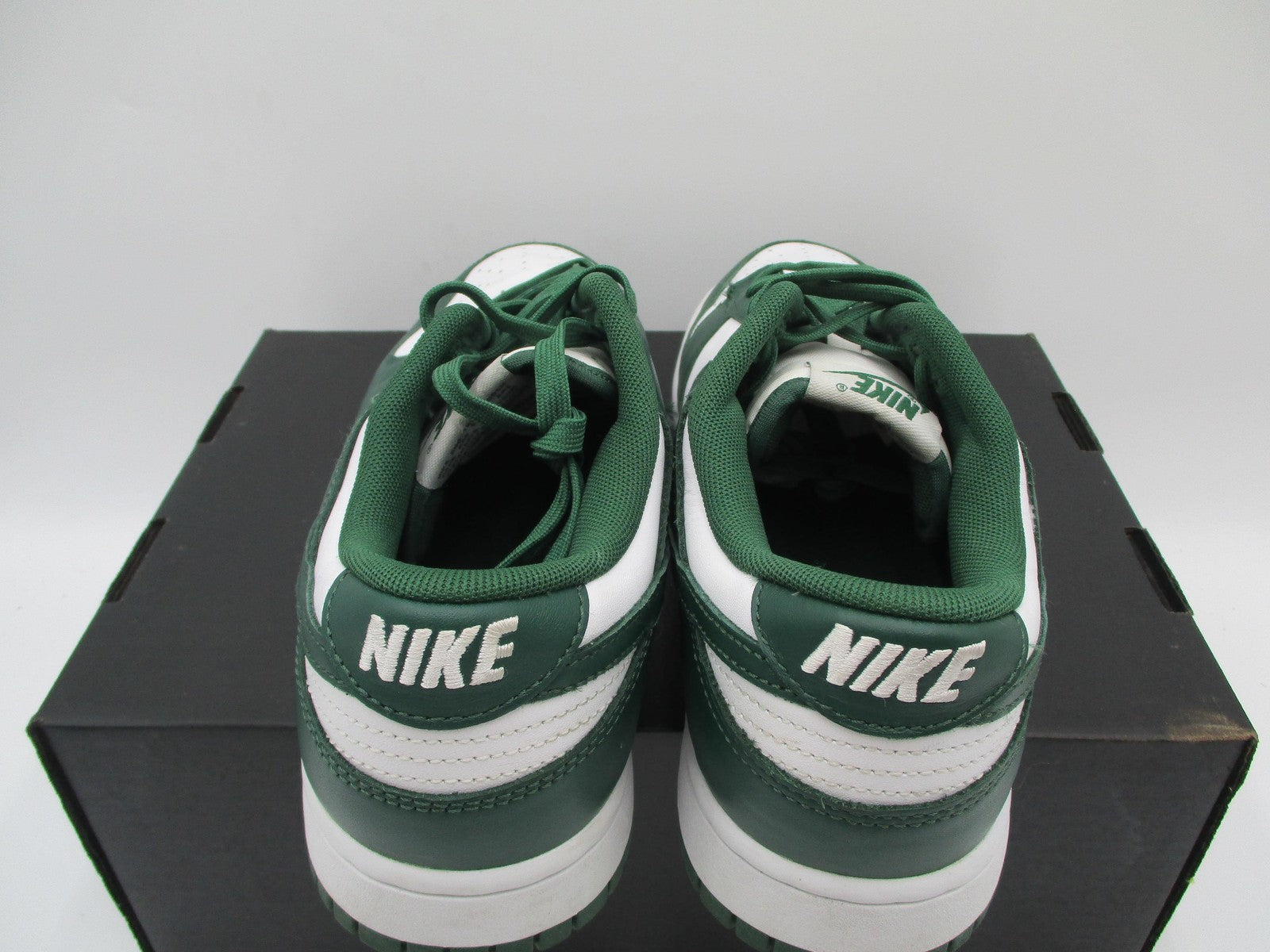 Nike Dunk Low 'Michigan State' Size 9 White Team Green Basketball DD1391101 1E96