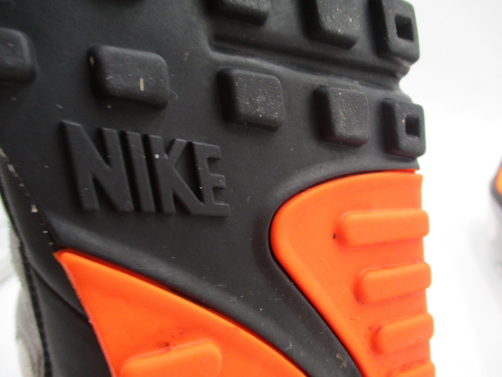 Nike Air Max 90 Mens Size 10.5 White Grey Orange Retro Sneakers CW5458-101 (1T6)14