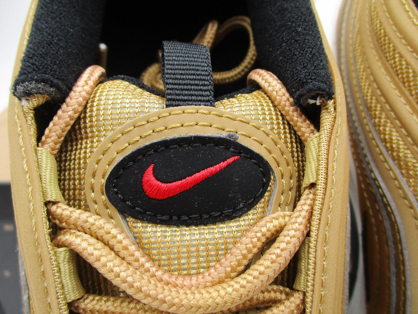 Nike Air Max 97 OG Shoes Womens Size 10.5 Metallic Gold Varsity Red DQ9131-7006