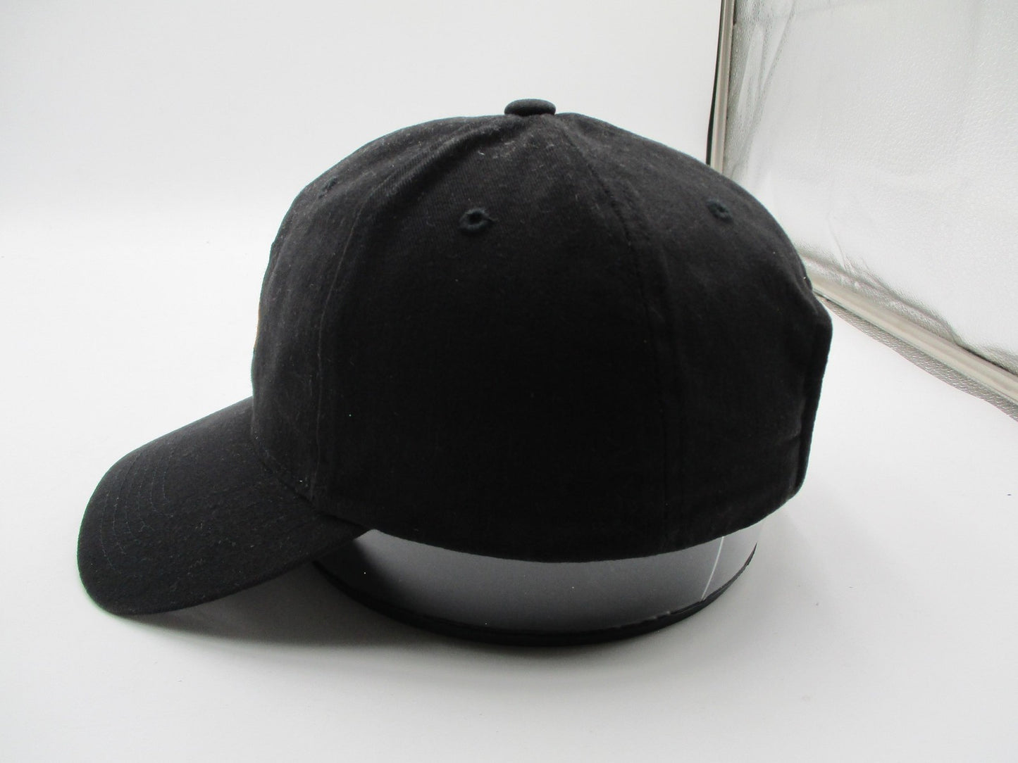 Chicago Blackhawks Hat Cap Strap Back One Size Black NHL Hockey Fan Favorite3