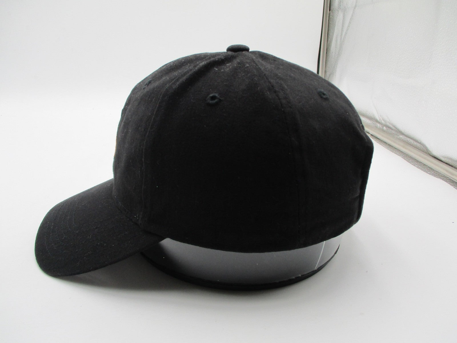 Chicago Blackhawks Hat Cap Strap Back One Size Black NHL Hockey Fan Favorite3