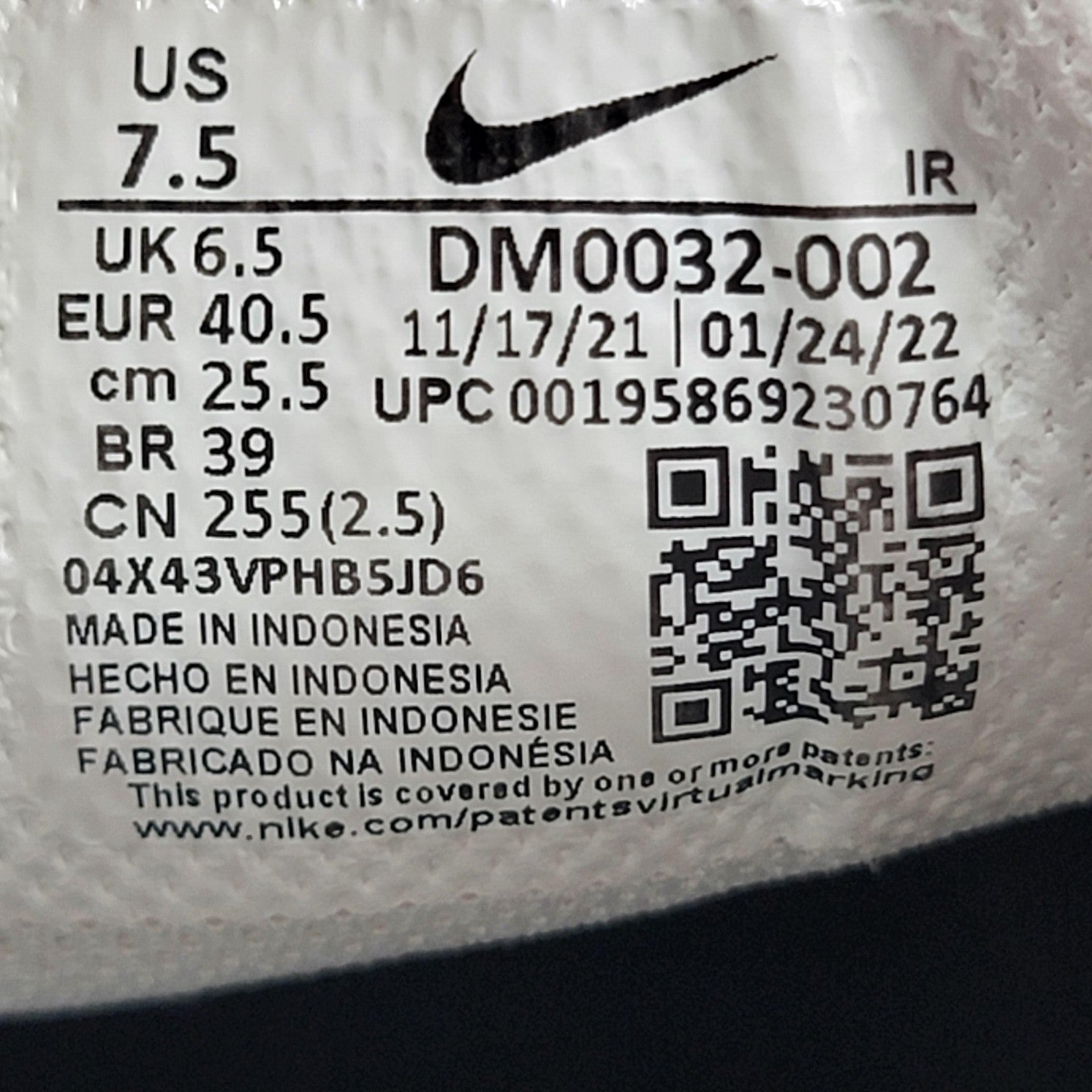 Nike Air Max Plus TN Mens Size 7.5 Tuned Air DM0032002 Running Sneaker