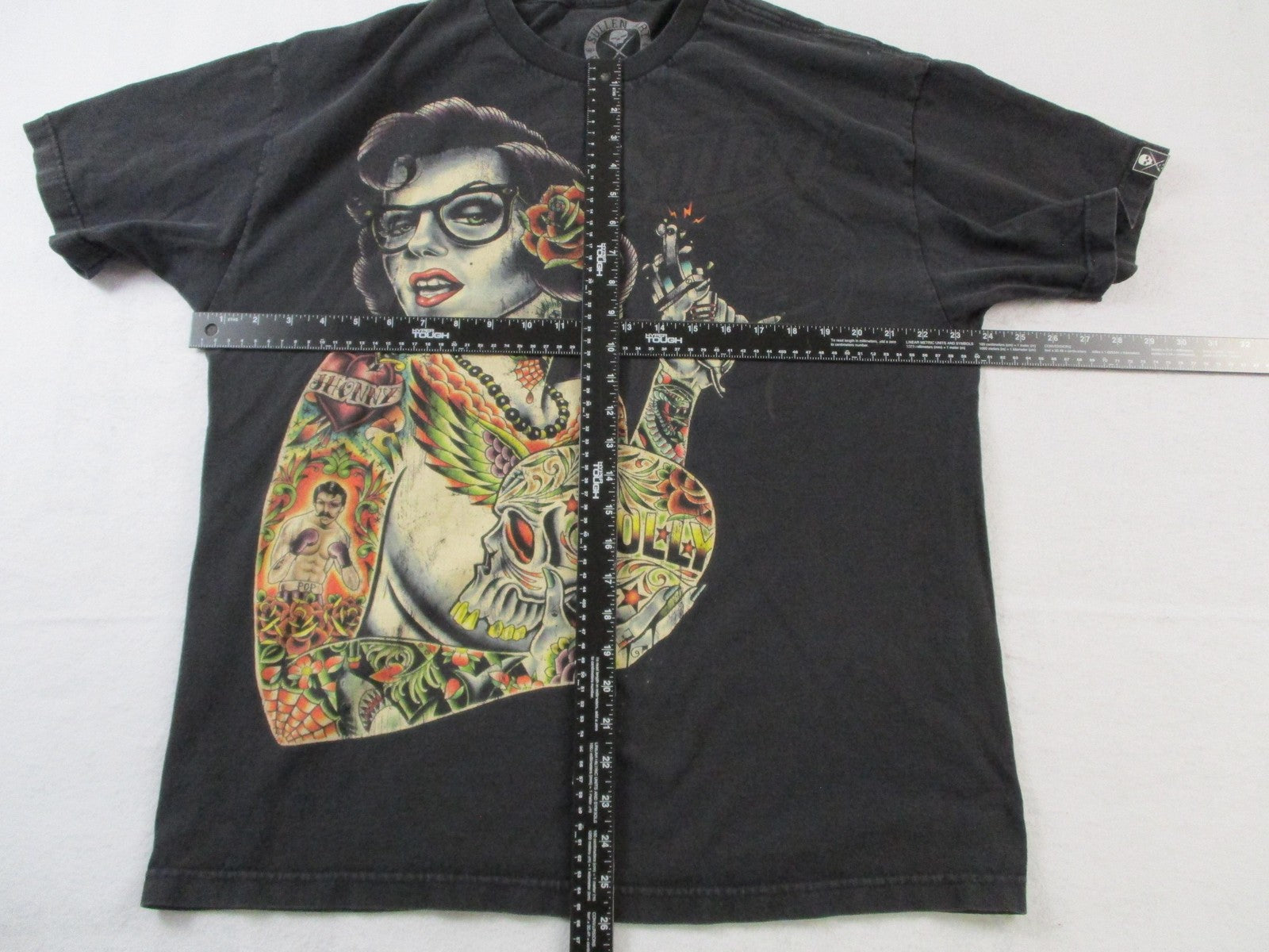 Sullen Art Collective Shirt Mens XL Black Tattoo PinUp Holly Skull Graphic 15627