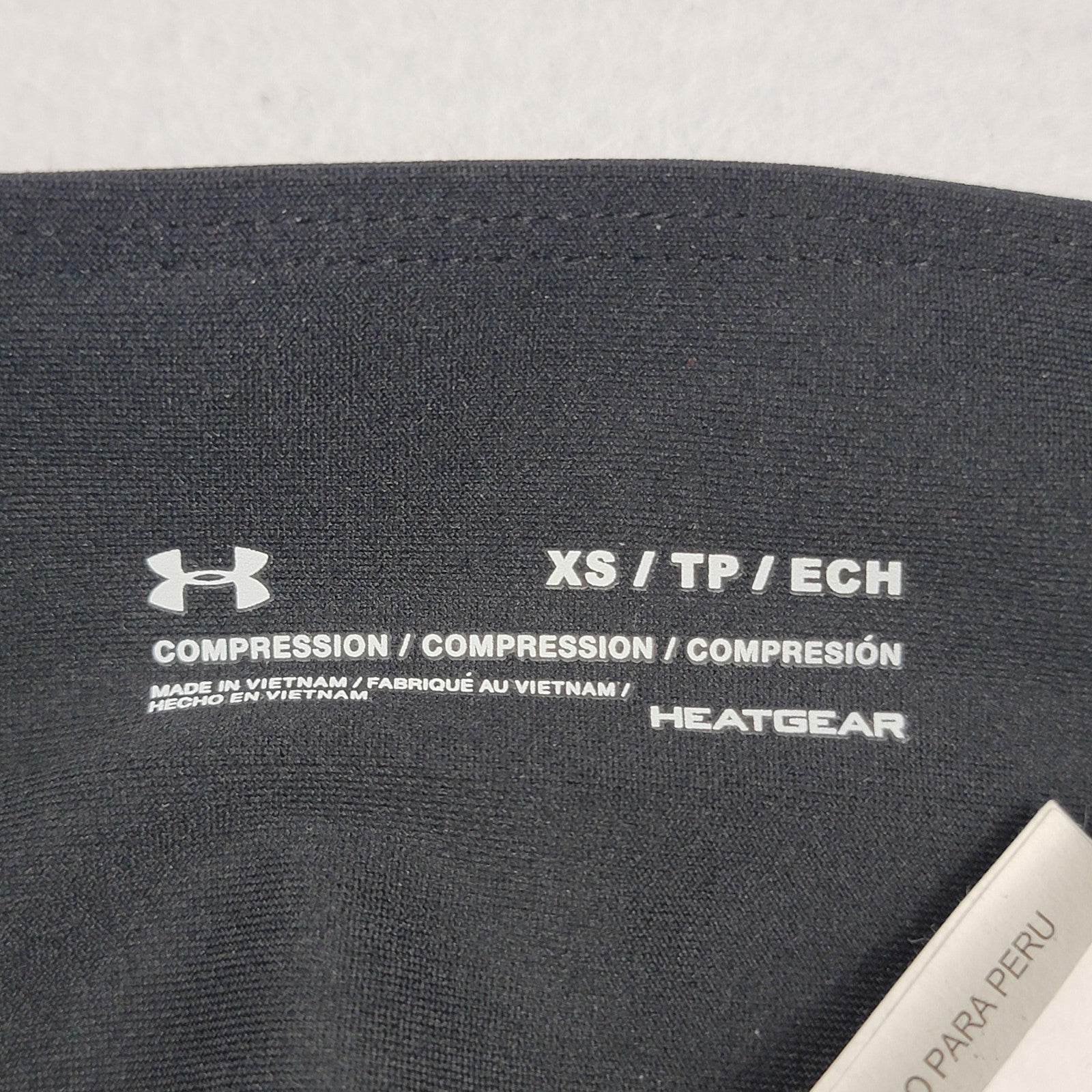 Under Armour Capri Leggings Womens XS Black Compression High Rise HeatGear