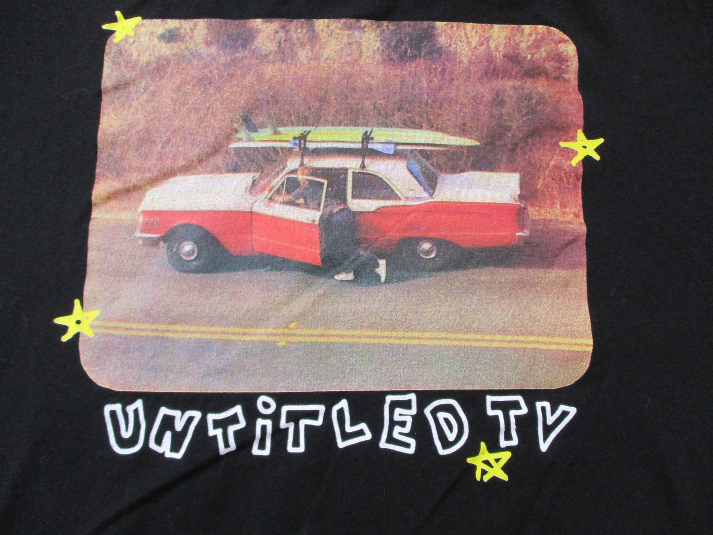 Designs Untitled Untitled TV Surf Car Photo Graphic Tee Black Mens L Used 15722