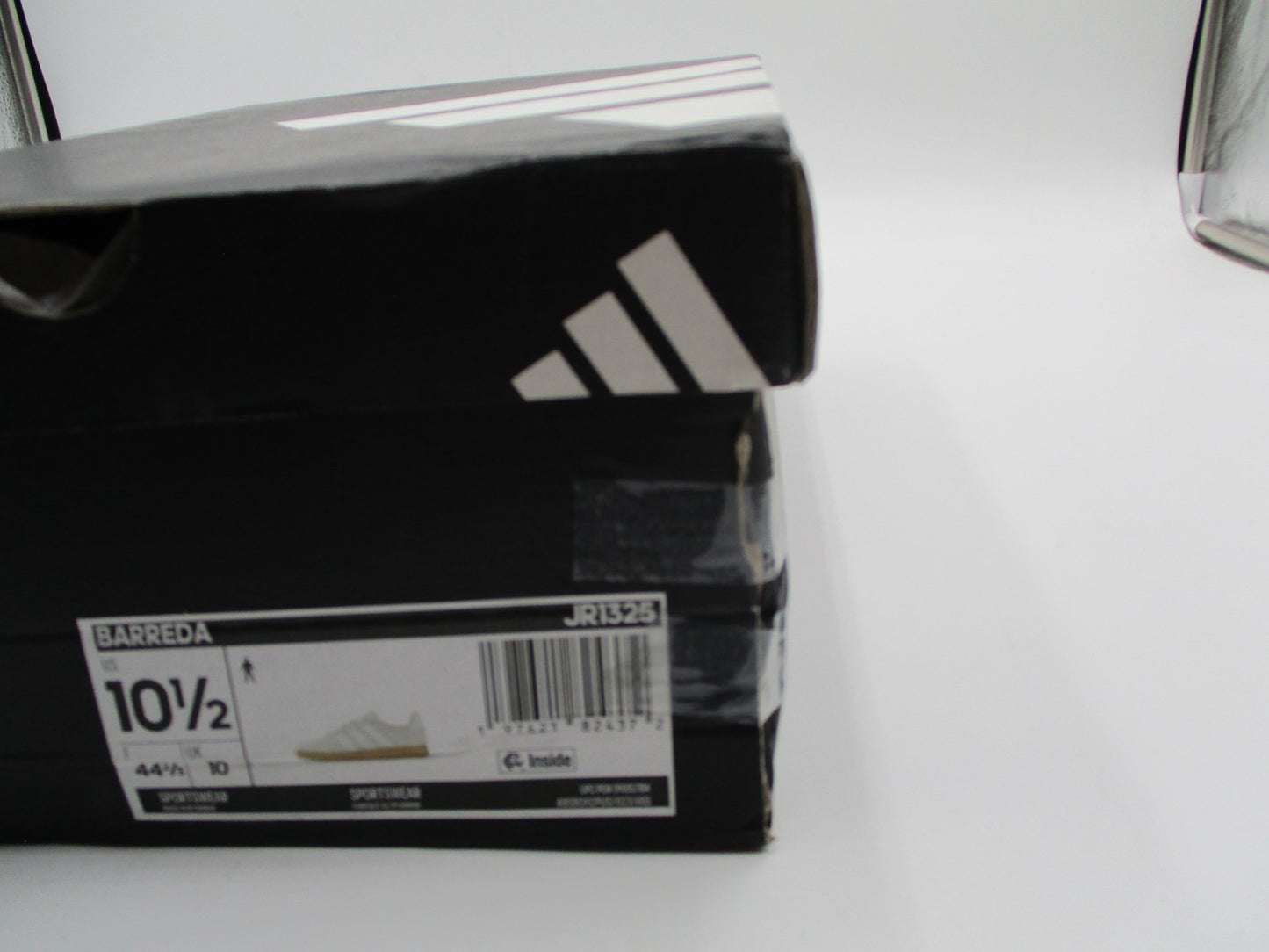 adidas Barreda JR1325 Men’s Size 10½ Light Grey Gum Sole NIB Sneakers14