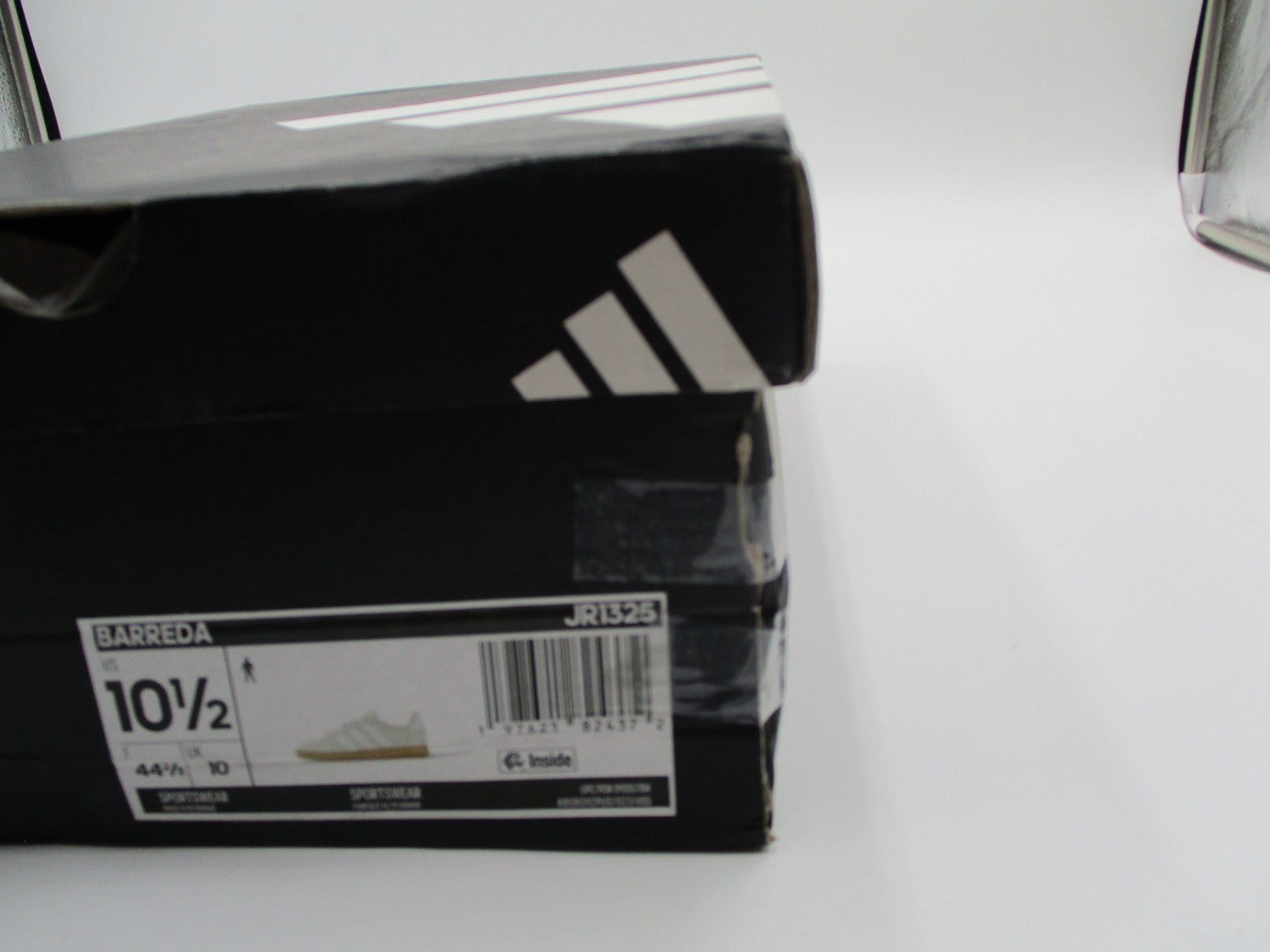 adidas Barreda JR1325 Men’s Size 10½ Light Grey Gum Sole NIB Sneakers14
