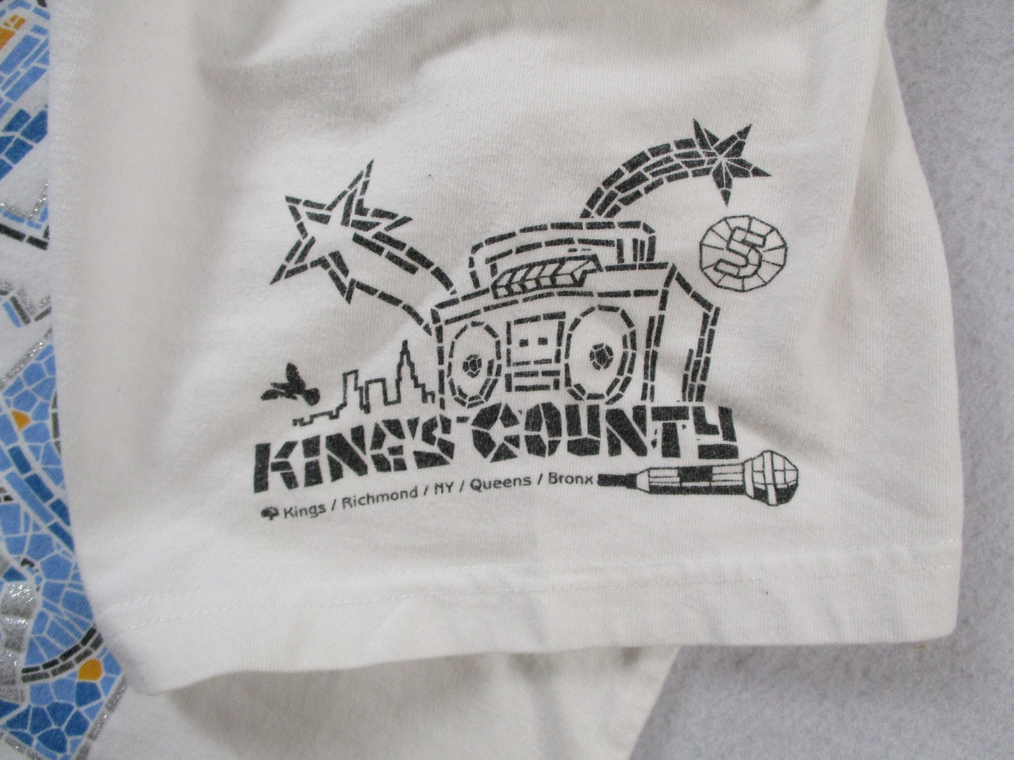5ive Jungle & Co Walk of Life Kings County Tee Men 2XL White Y2K Streetwear 15653