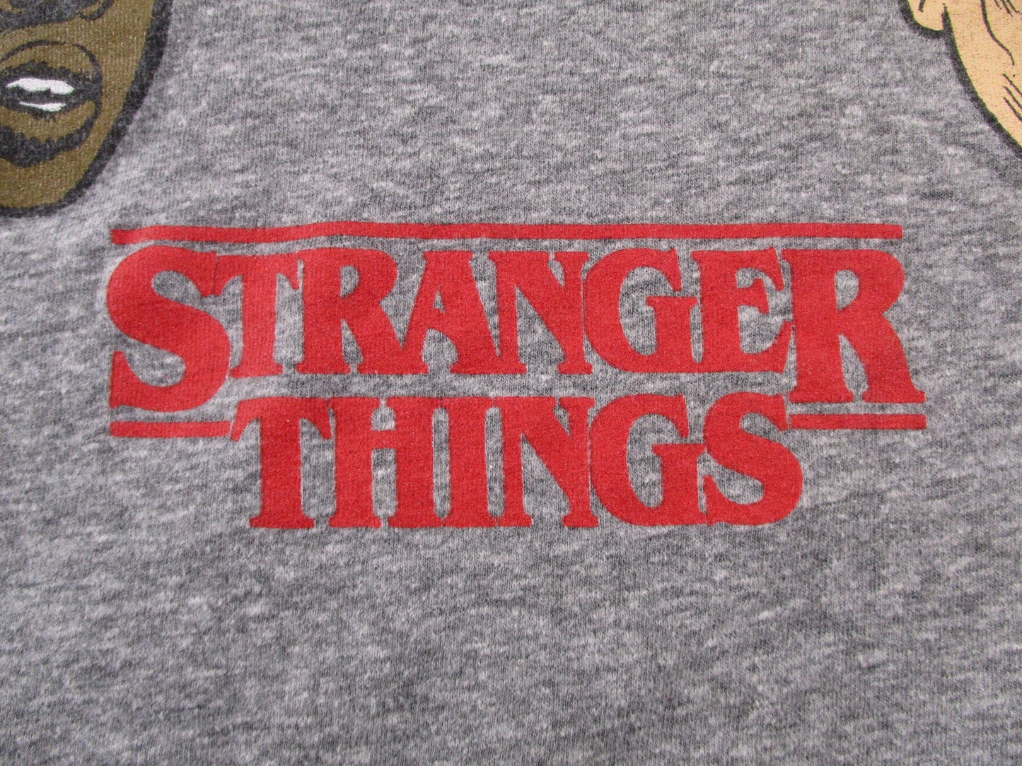 Stranger Things Shirt Mens Large Gray Cartoon Heads Logo Graphic Tee Netflix6