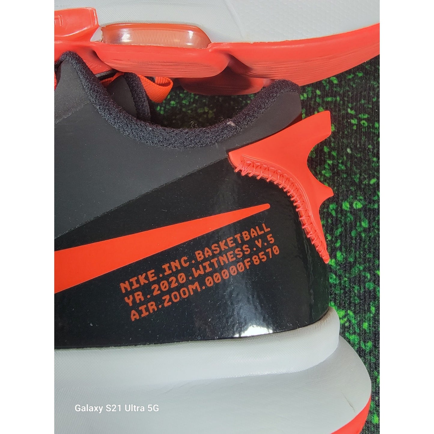 Nike LeBron Witness 5 GS 'Bred' Sz 7Y CT46290052