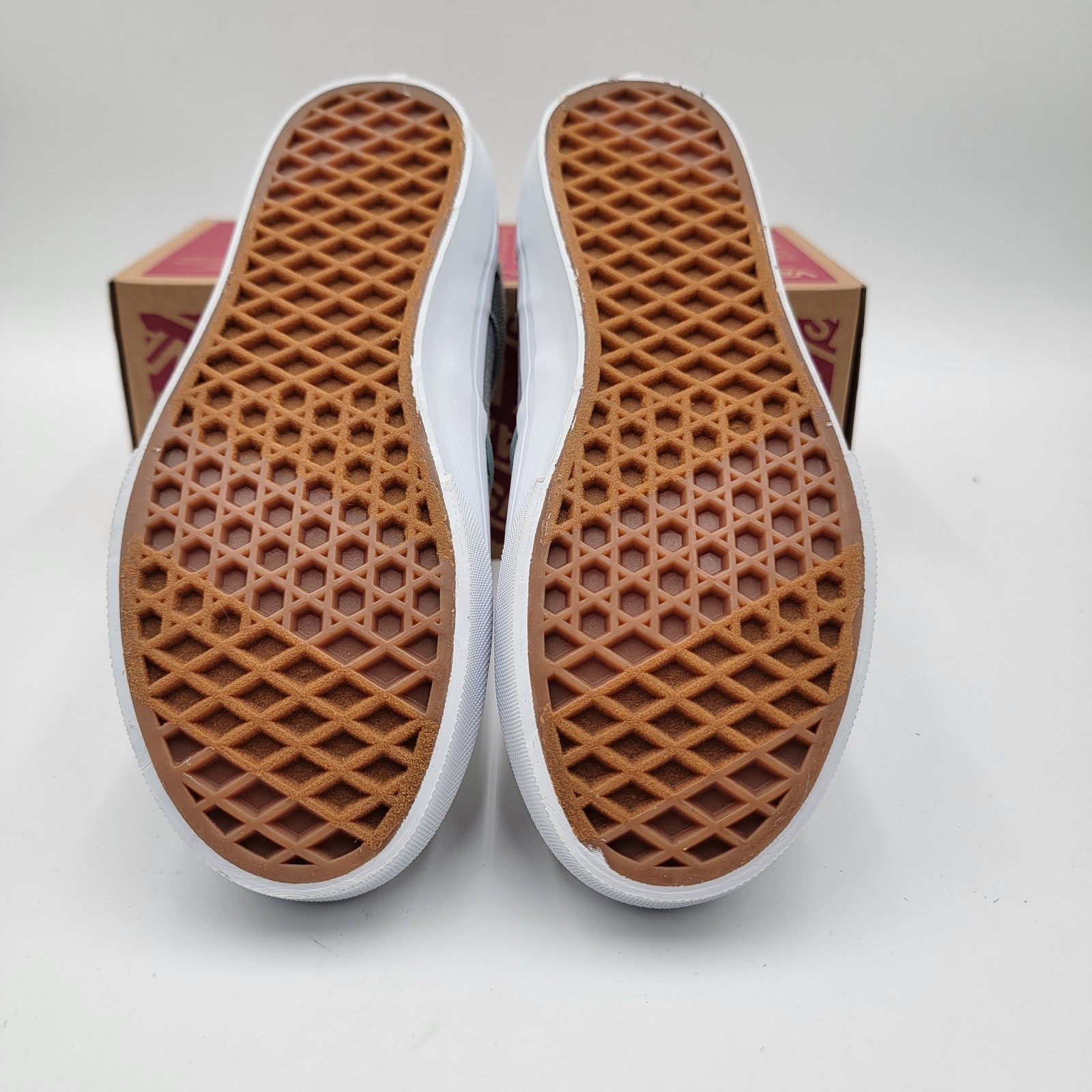 NEW Vans Asher Glimmer Gray Mist Slip-on Girl's Youth Size 4 VN000C4HM8I NIB4