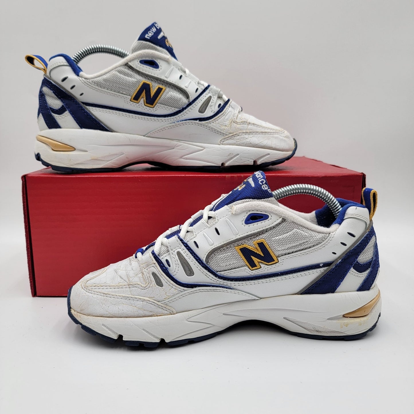 New Balance Vintage 660 Blue and White Men’s Sz 8.5