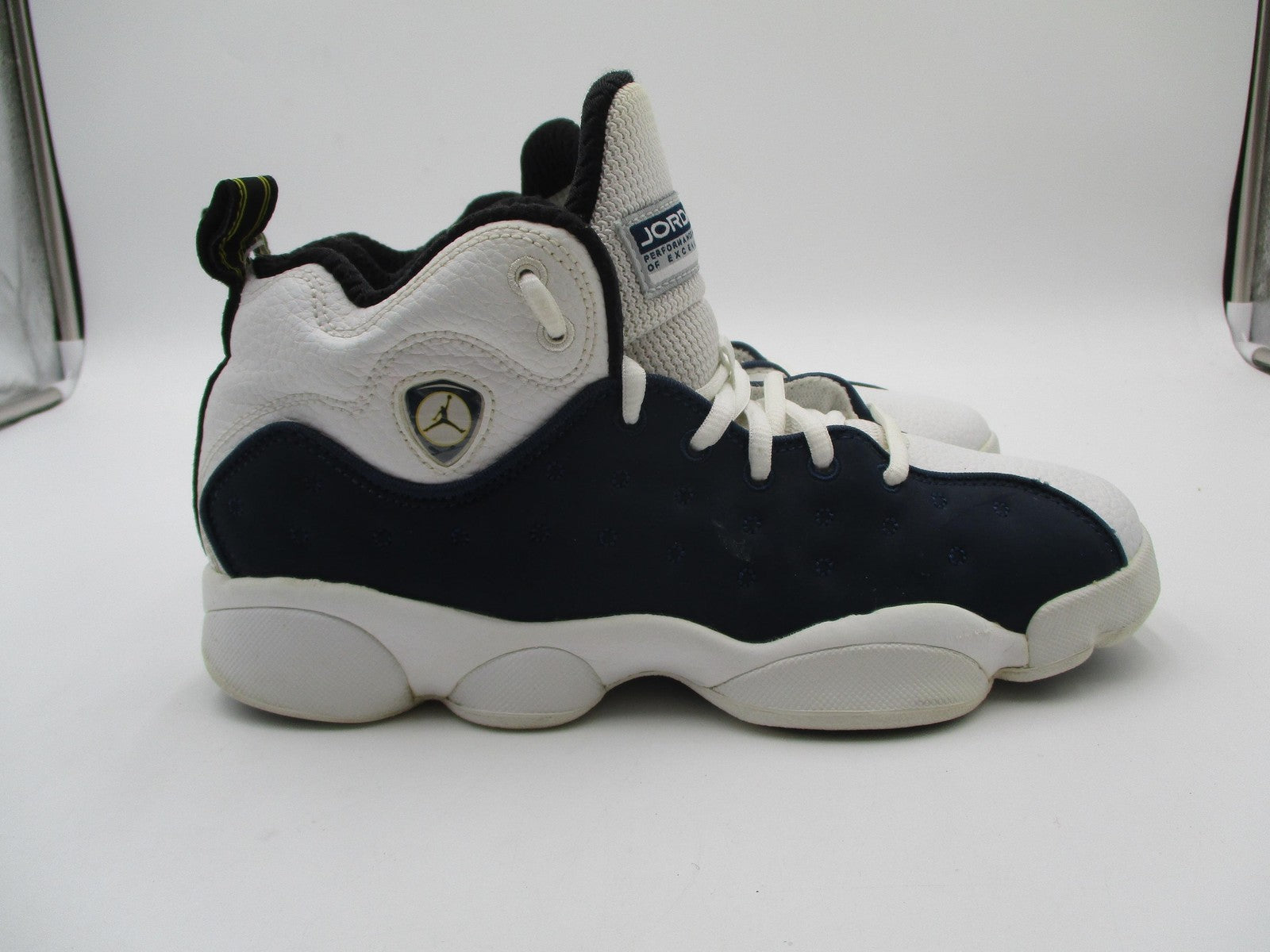 Jordan Jumpman Team 1 Shoes Youth 6Y White Navy Basketball Sneakers 820273-4175