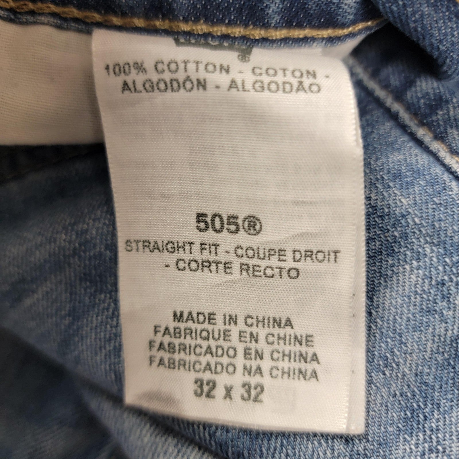 Levis 505 Jeans Mens 32x32 Straight Fit Denim Classic Medium Wash Distressed 9614