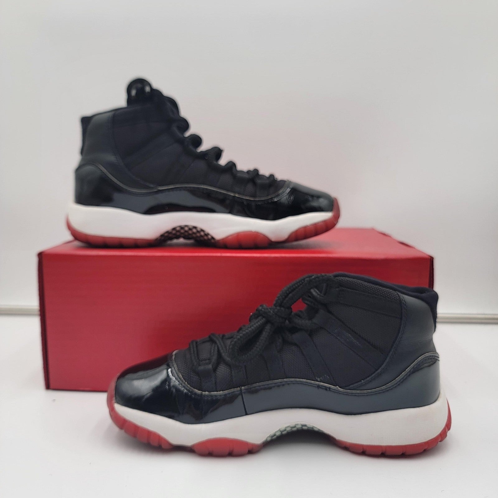 Air Jordan 11 Retro Bred Shoes Youth Size 5Y Patent Leather 378038061