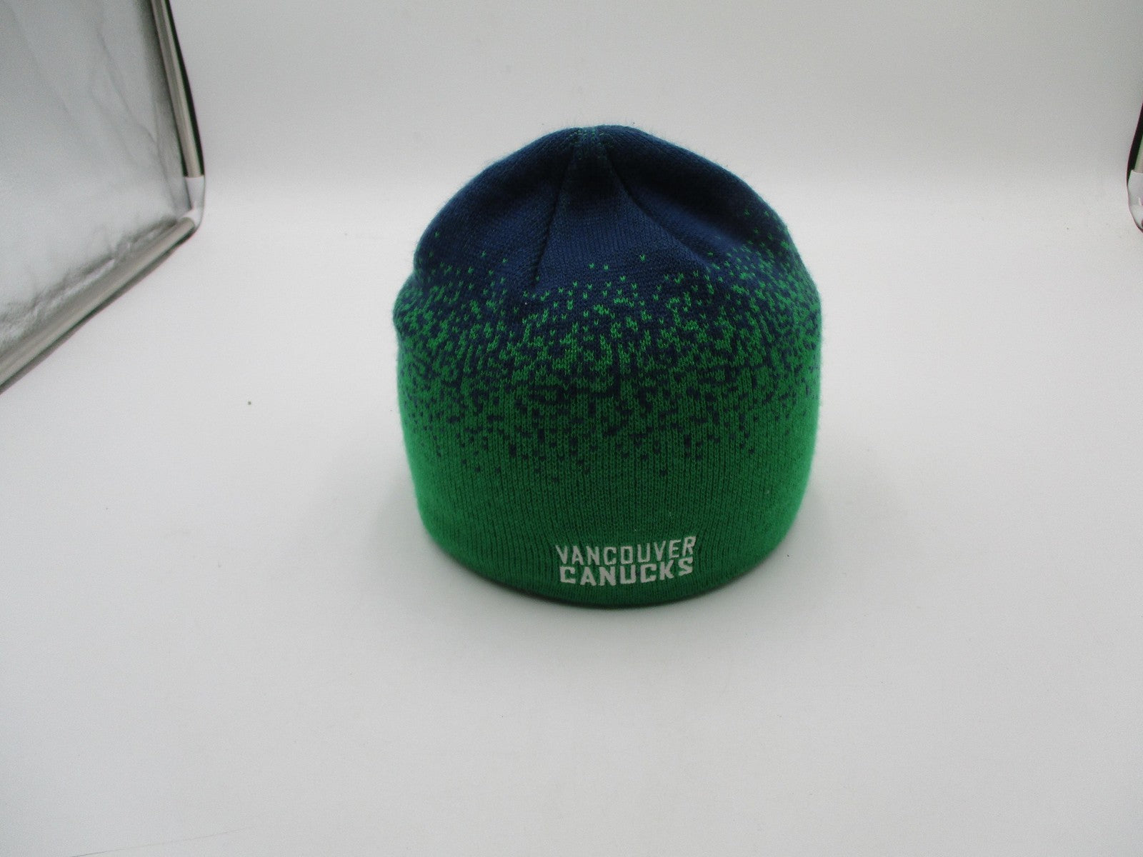 Vancouver Canucks Hat Cap Knit Beanie Mens One Size Green NHL Hockey Reebok3