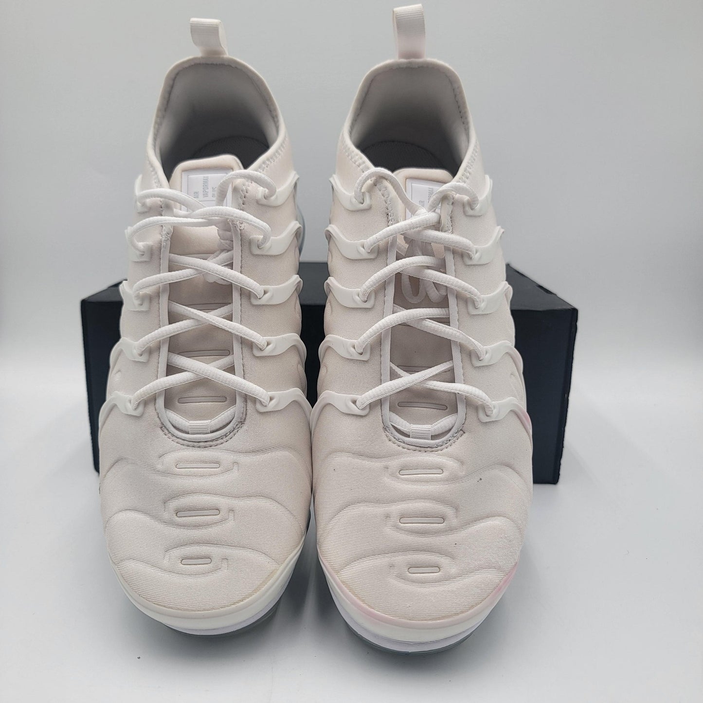 Nike Air VaporMax Plus Shoes Mens Size 13 White Running Sneakers 924453-100 1A32