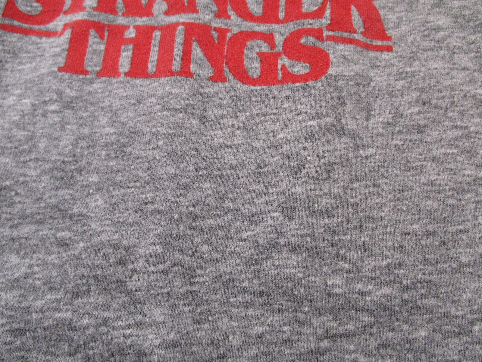 Stranger Things Shirt Mens Large Gray Cartoon Heads Logo Graphic Tee Netflix8