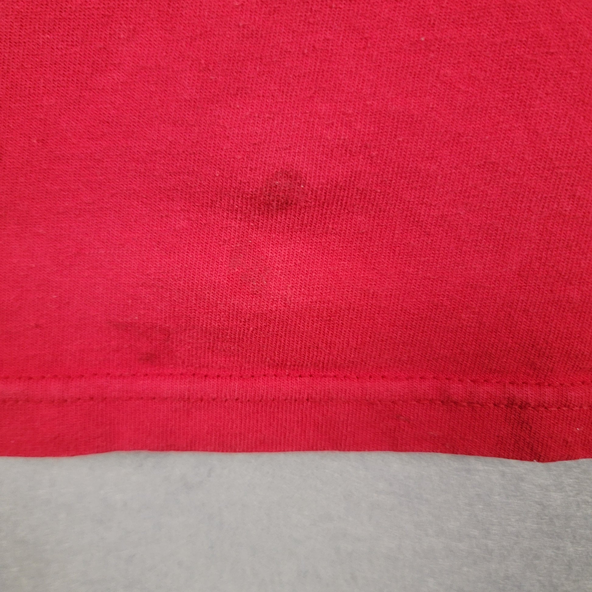 Vibes Legend Teddy Bear Basketball Graphic T Shirt Boys L Red Used5