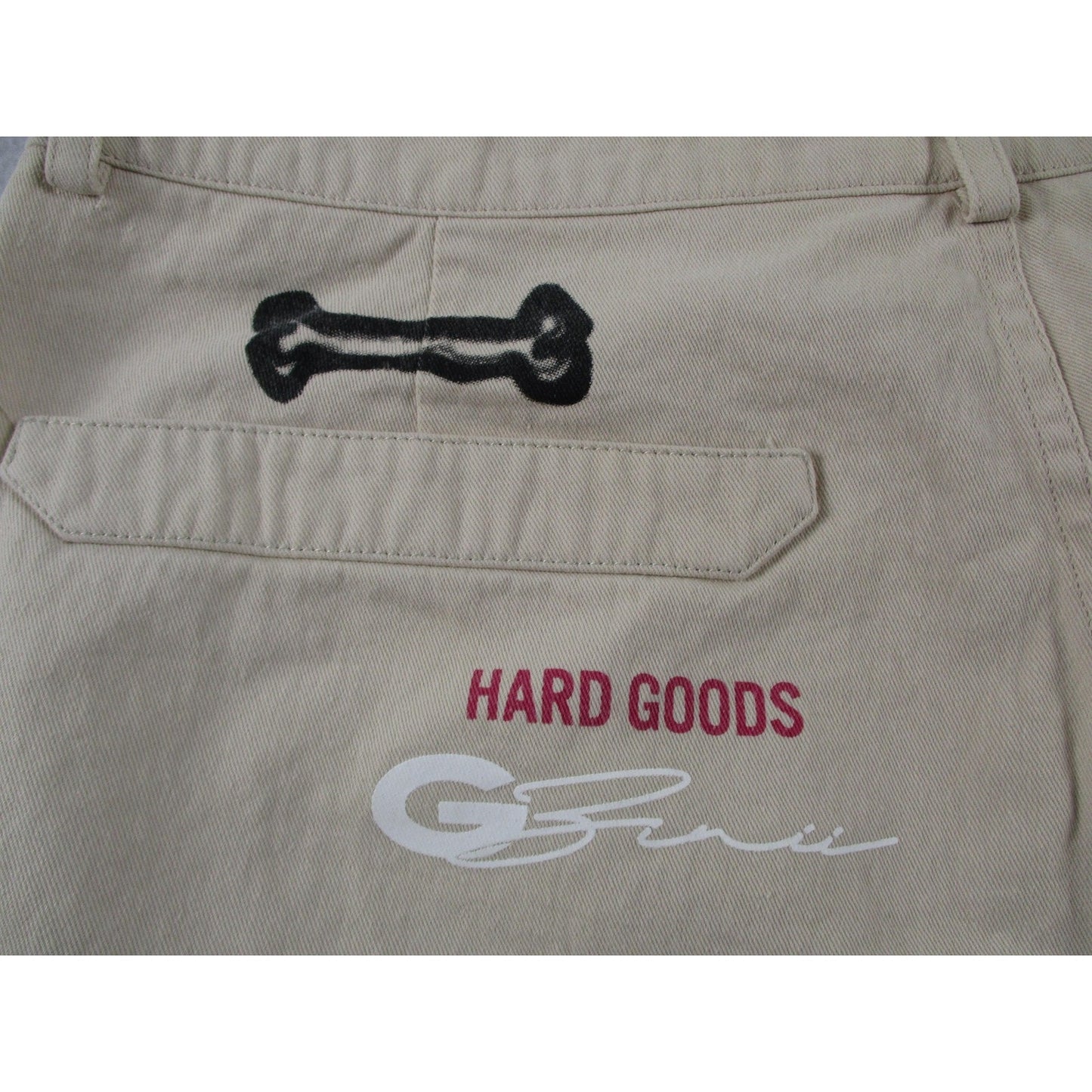 Hard Goods Sample Shorts Men Medium Beige Skull Crossbones Graffiti Chino Canvas NWT
