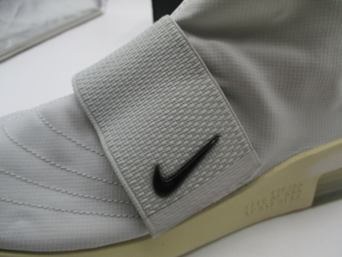 Nike Air Fear of God Moccasin AT8086-001 Pure Platinum Men's 12 Used 1J312