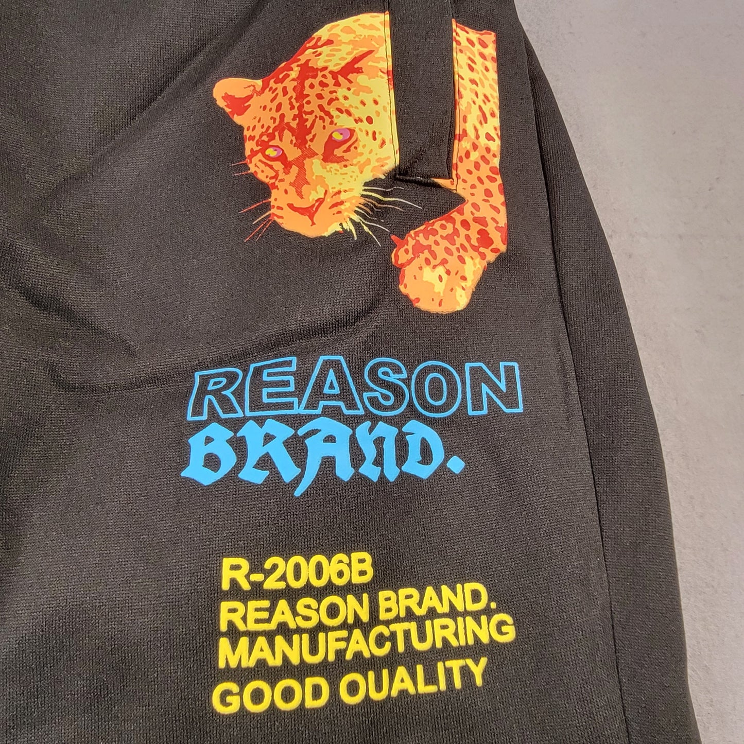 Reason Brand Mens Jogger Sweatpants Large Black Leopard Graphic NWT2