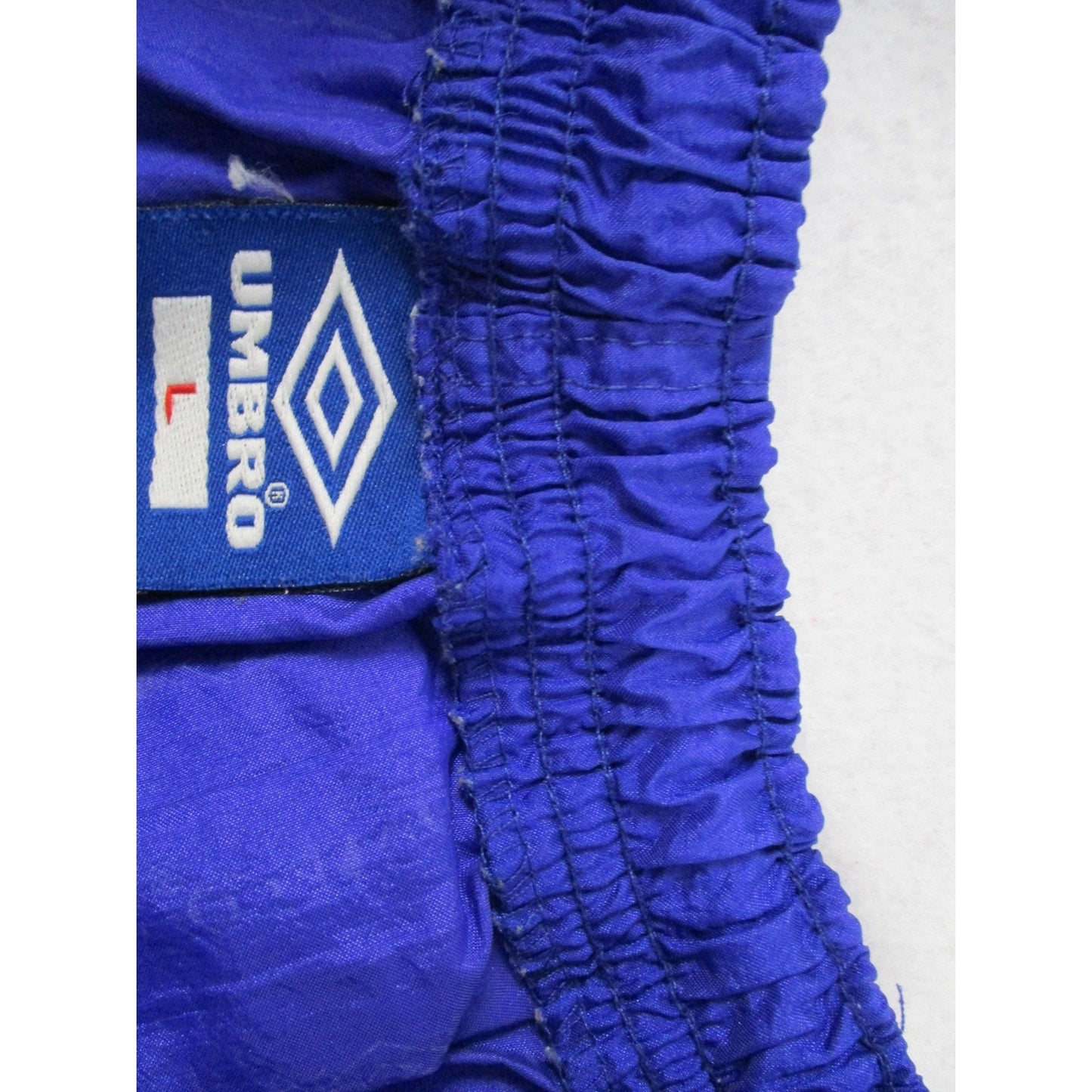 Vintage Umbro Shorts Mens Large Blue Striped Nylon Soccer Running Athletic 1729