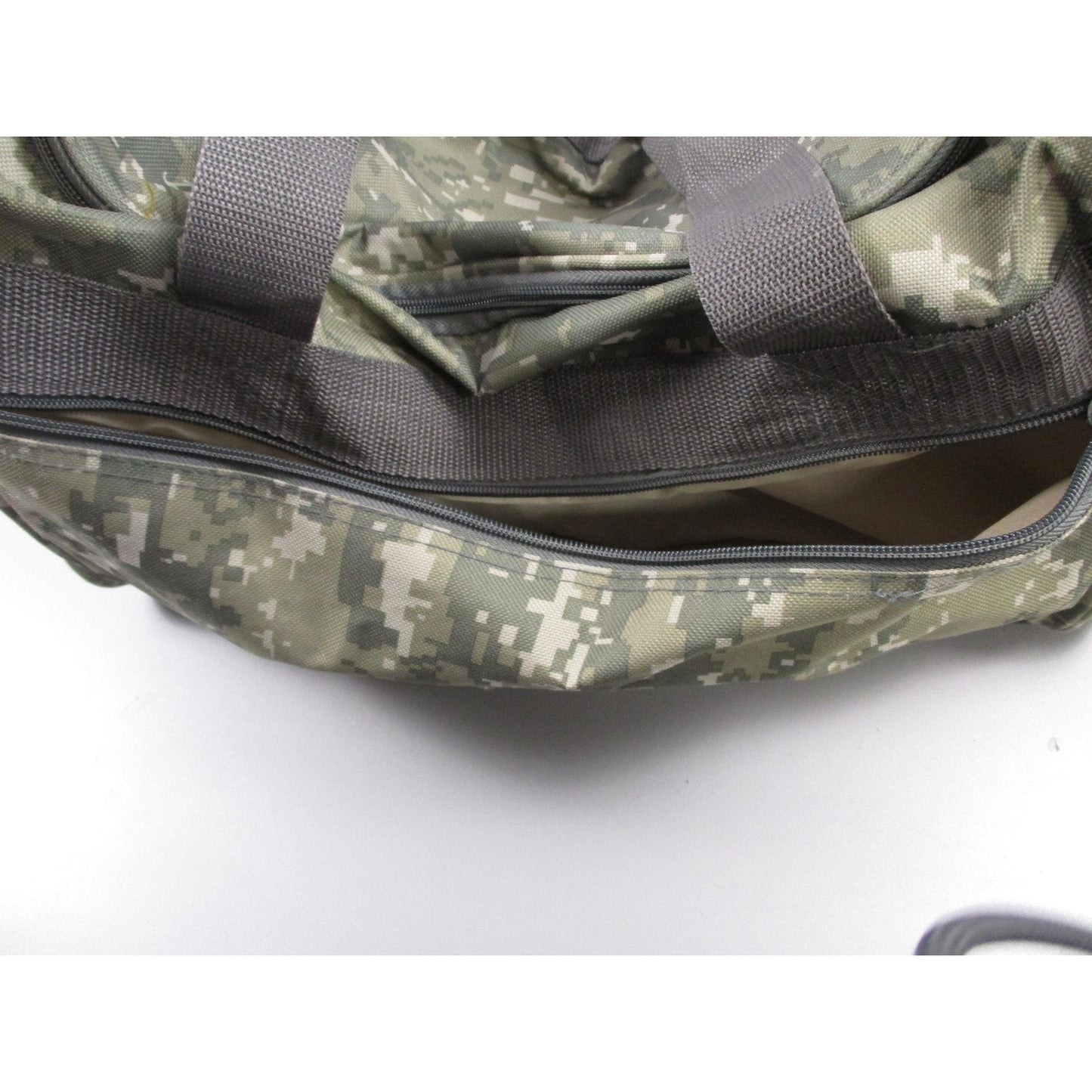 Nra Green Camouflage 20 Duffle Bag Polyester Travel Gym Gear Soft Case Mens