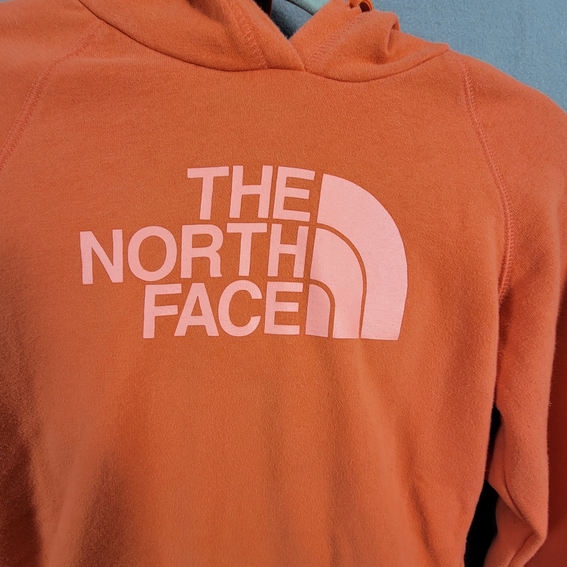 The North Face Half Dome Pullover Hoodie Women's Small Orange Preowned 3152