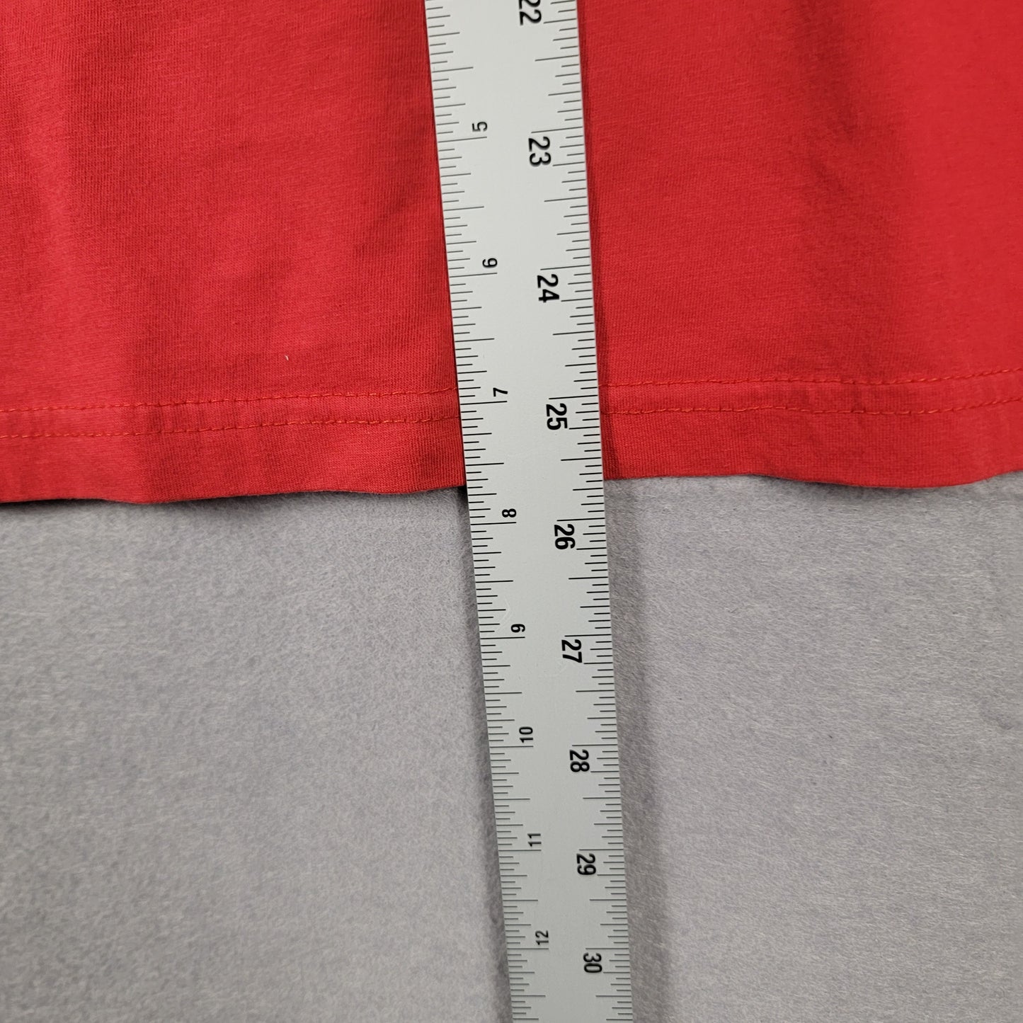 Chicago Bulls NBA Basketball Graphic Tee Red Preowned Estimated Small Medium4