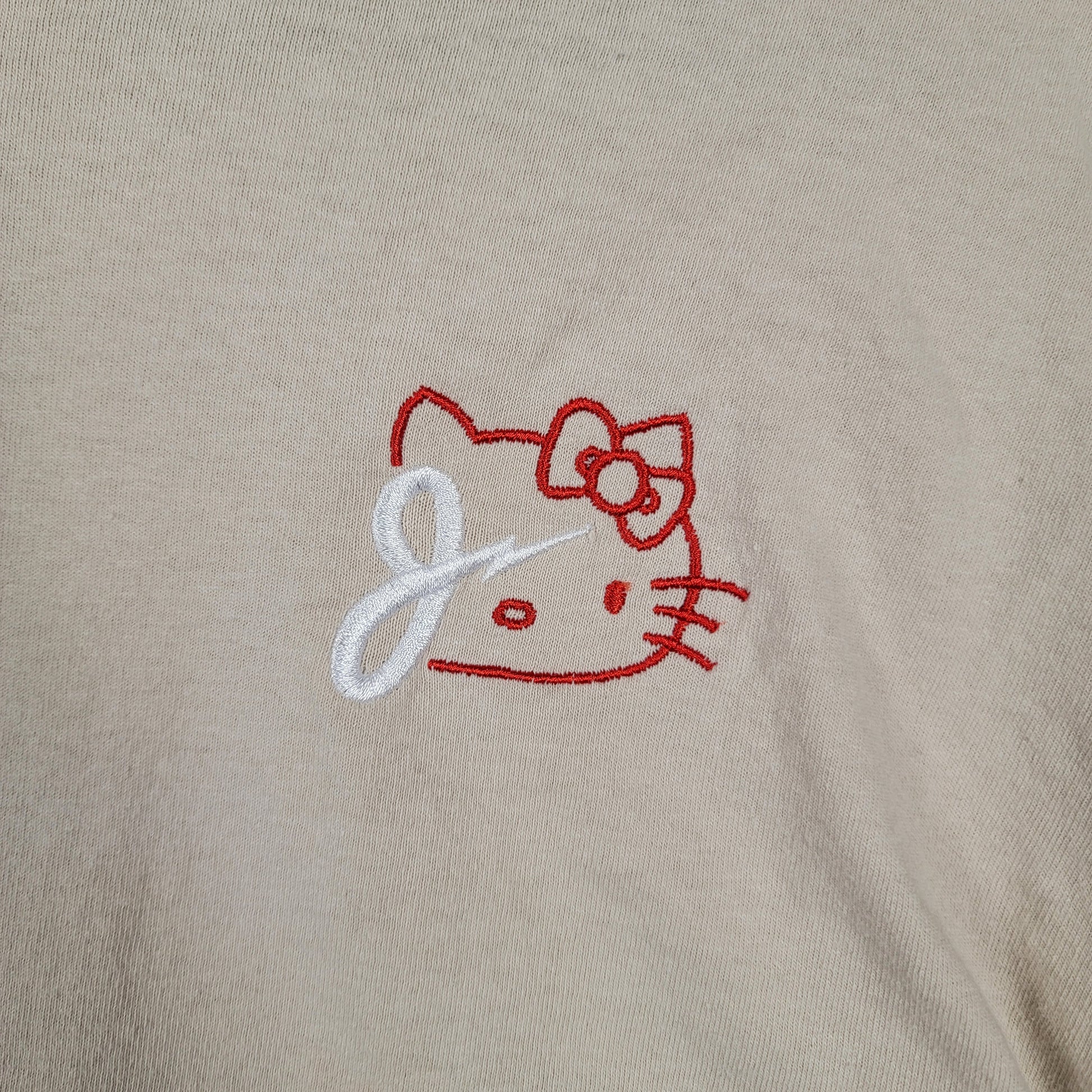 Hello Kitty x Japangeles Sanrio Collab Graphic Tee Cream Large Preowned2