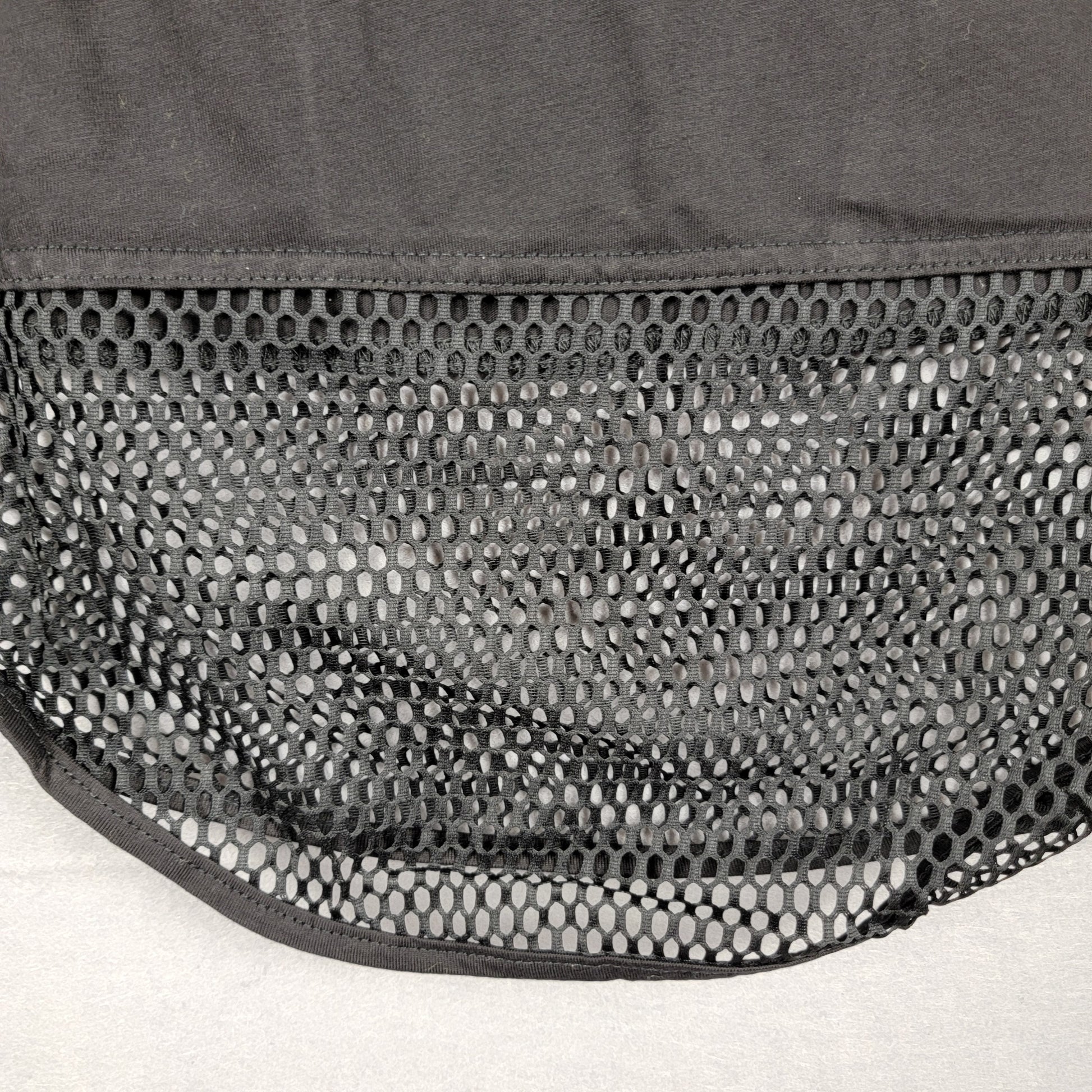 Fitwear Mesh Scoop Singlet Womens M+ US 8 Black Tank Top NWT4