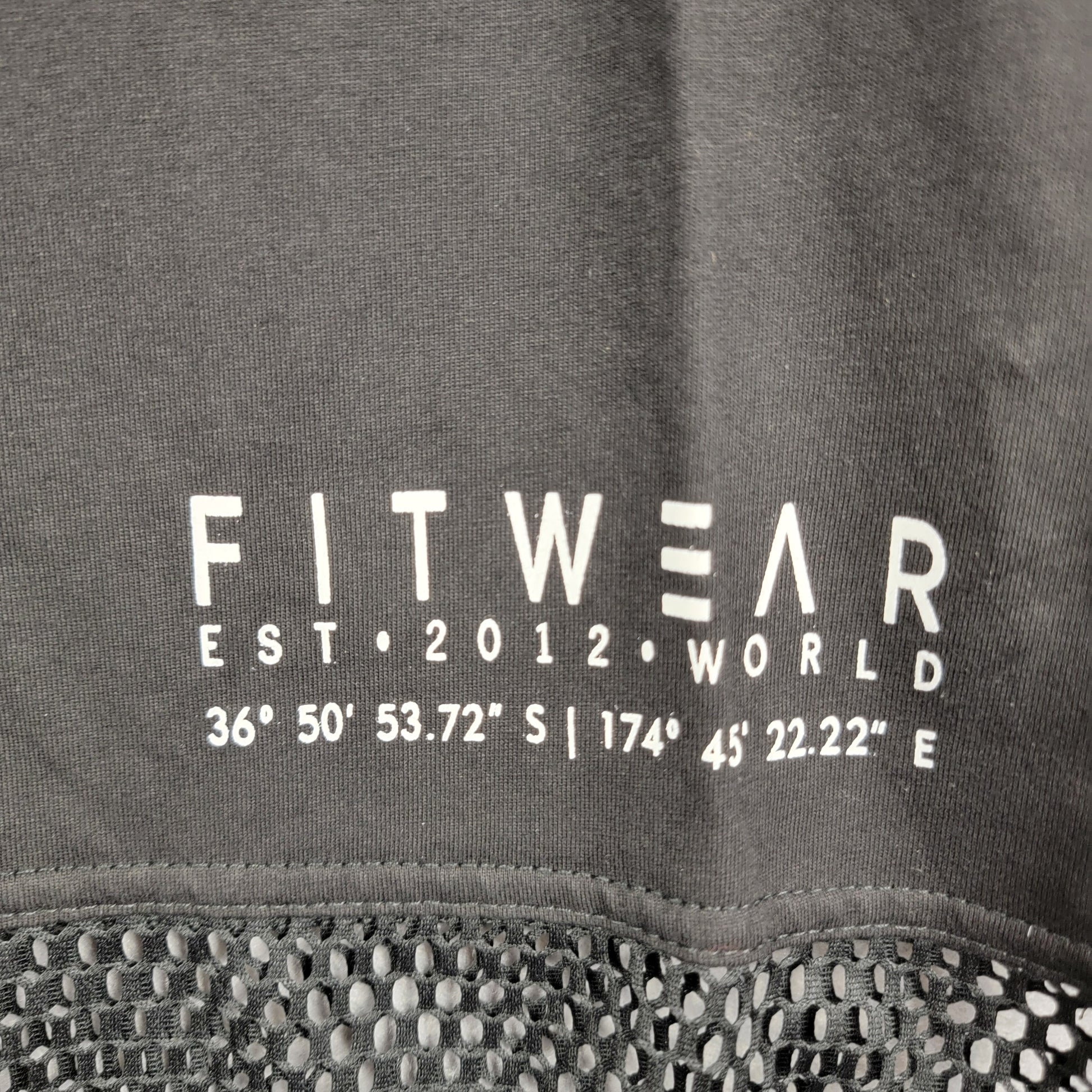 Fitwear Mesh Scoop Singlet Womens Small US 4 Black Tank Top NWT2