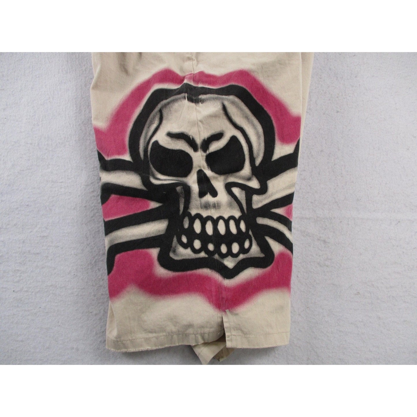 Hard Goods Sample Shorts Men Medium Beige Skull Crossbones Graffiti Chino Canvas NWT