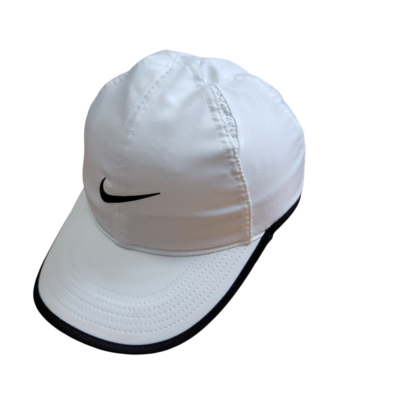 Nike Featherflight Dri-Fit Strapback White Black Preowned0