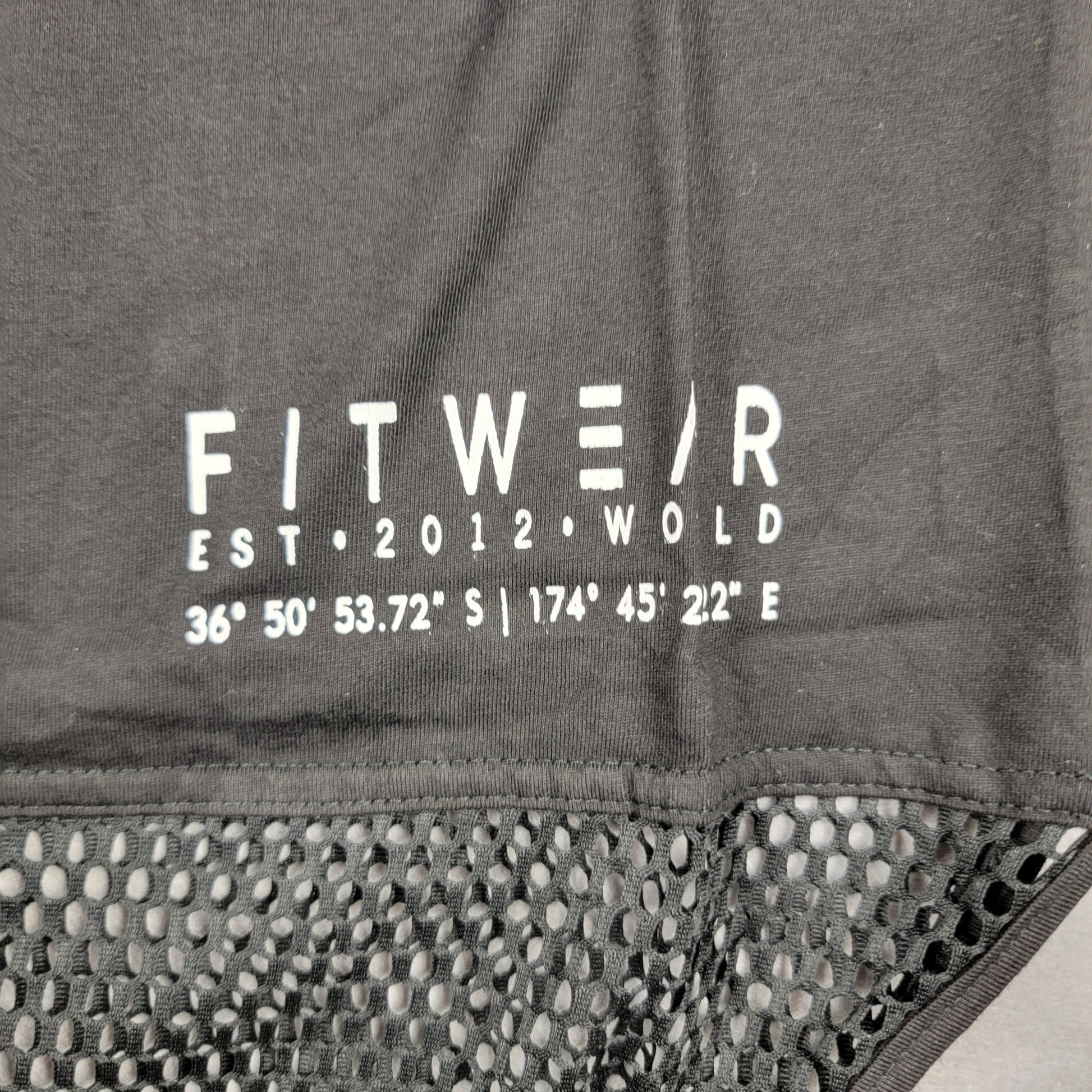 Fitwear Mesh Scoop Singlet Womens M+ US 8 Black Tank Top NWT2