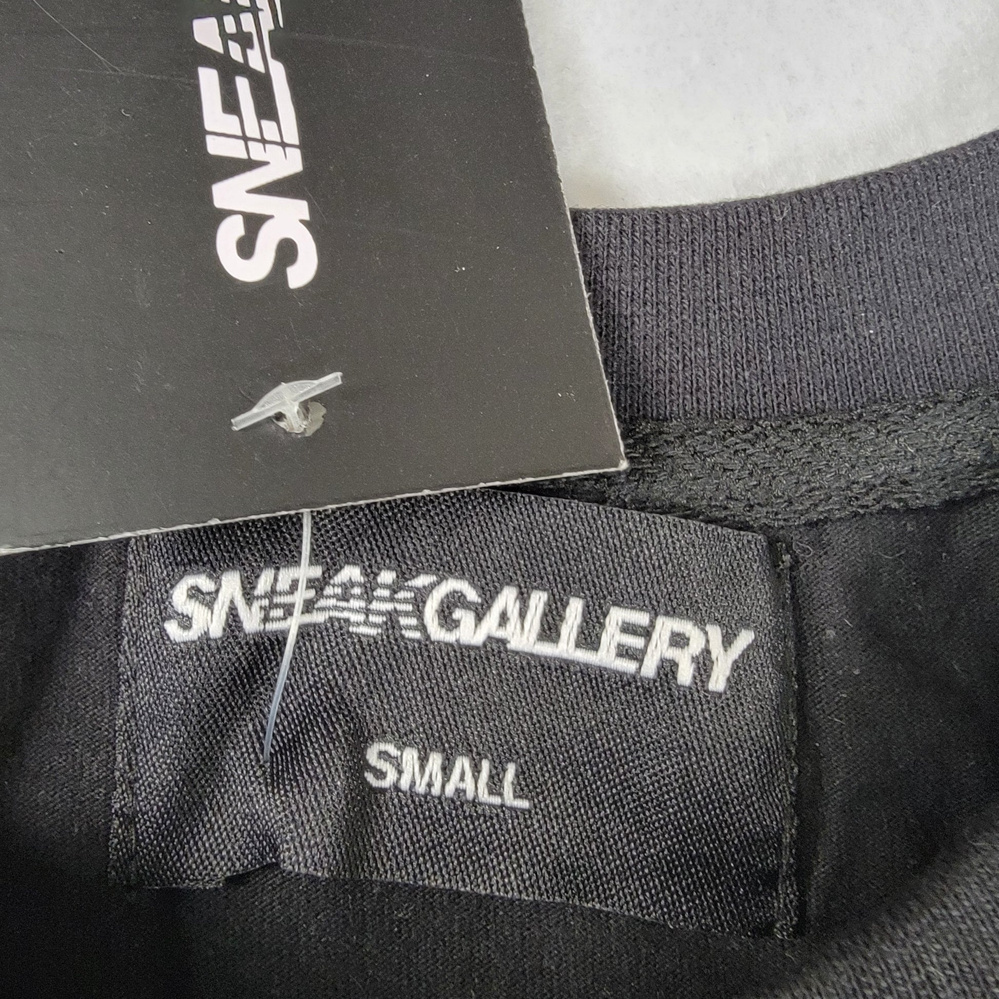 SneakGallery GOAT Chenille Tee Shorts Set Black Yellow Small NWT Streetwear5