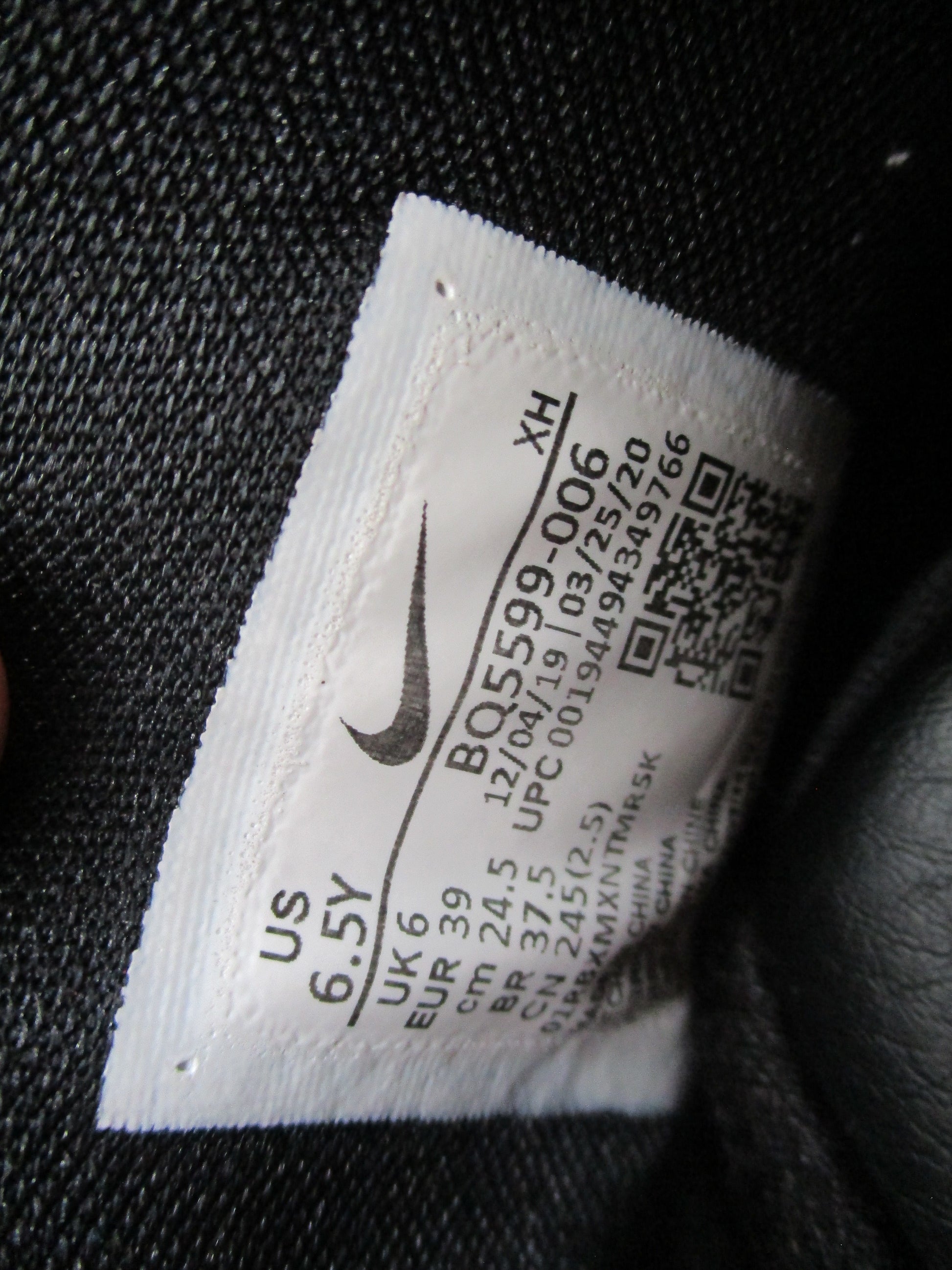 Nike Kyrie 6 GS Eleven BQ5599-006 Black Youth 6.5Y Used 1I87