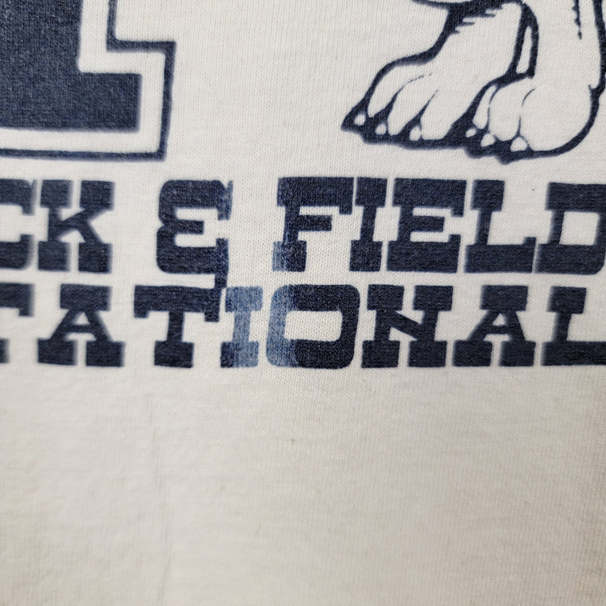 Yale Track Field Invitational 2015 T Shirt Mens S White Anvil Preowned8