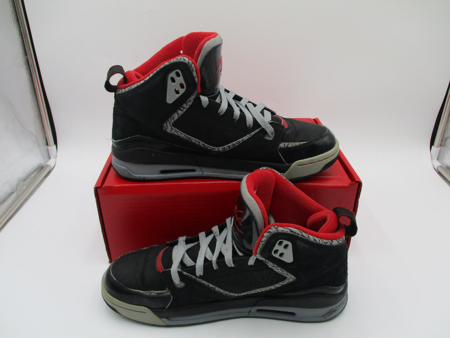 Jordan SC-2 Flight Bred Black Varsity Red Cement 454050-011 Mens 10 Used 1I63