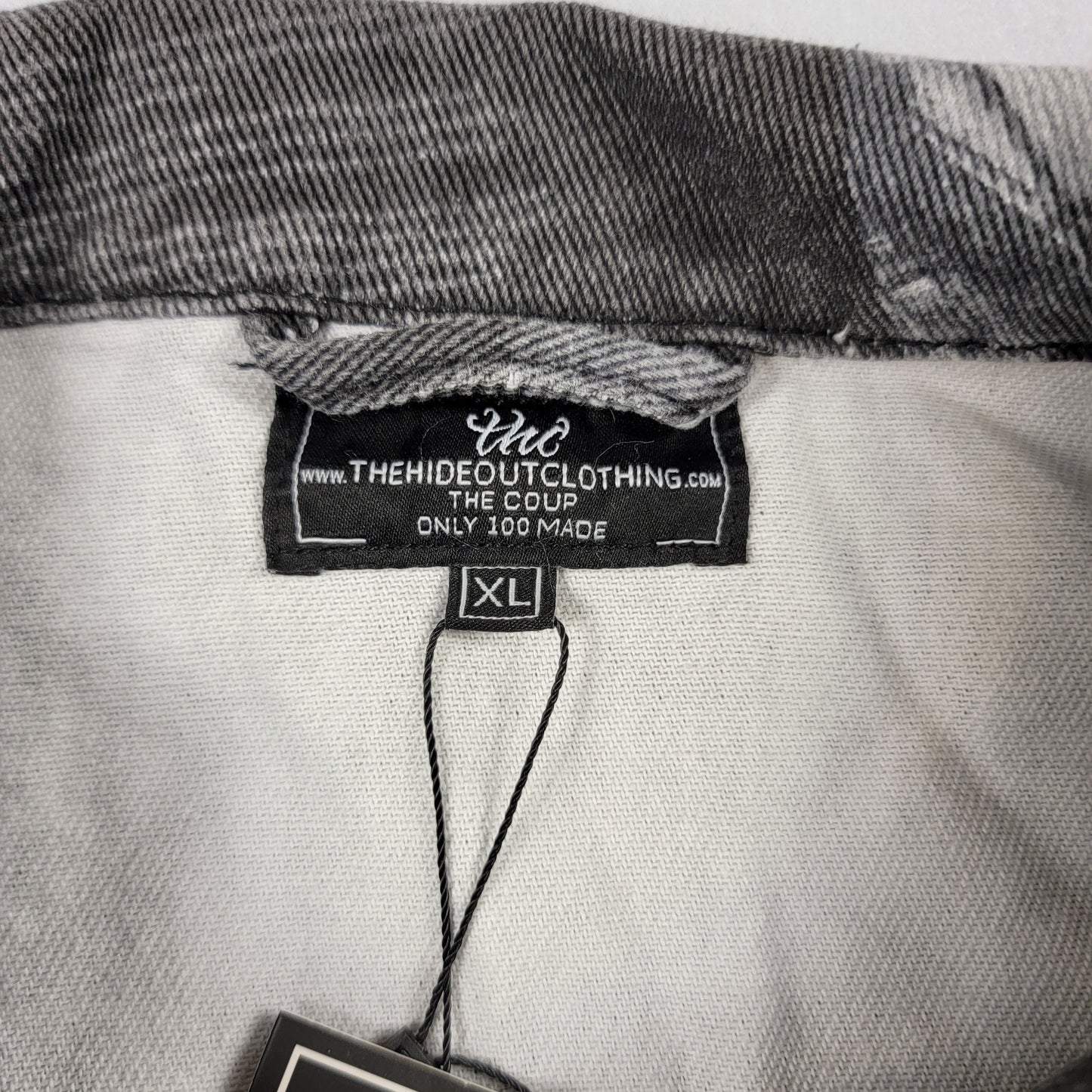 The Hideout Clothing The Coup Jacket Mens XL Black White Denim Print NWT Limited1