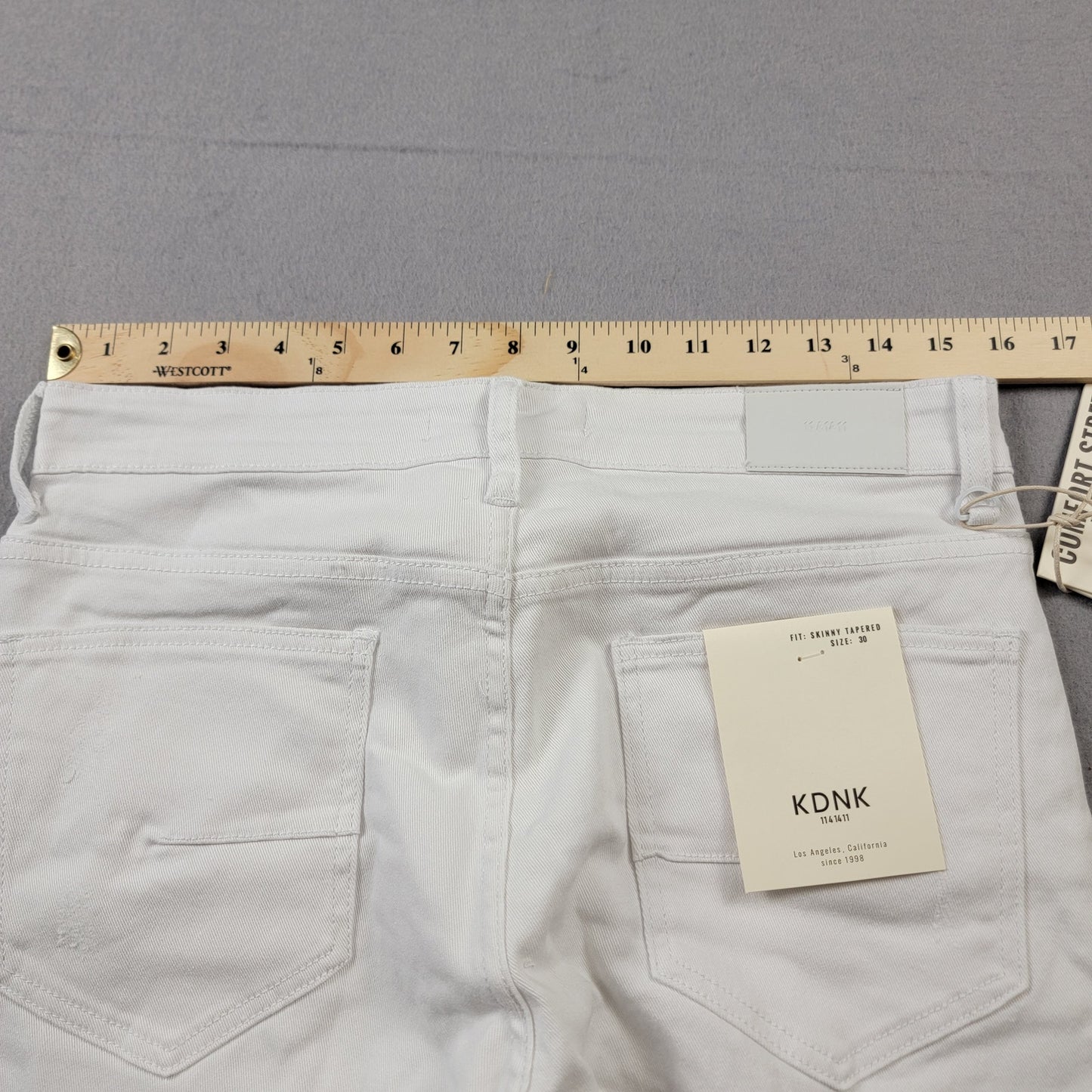 KDNK 1141411 White Moto Biker Skinny Tapered Jeans Men 30 NWT Comfort Stretch