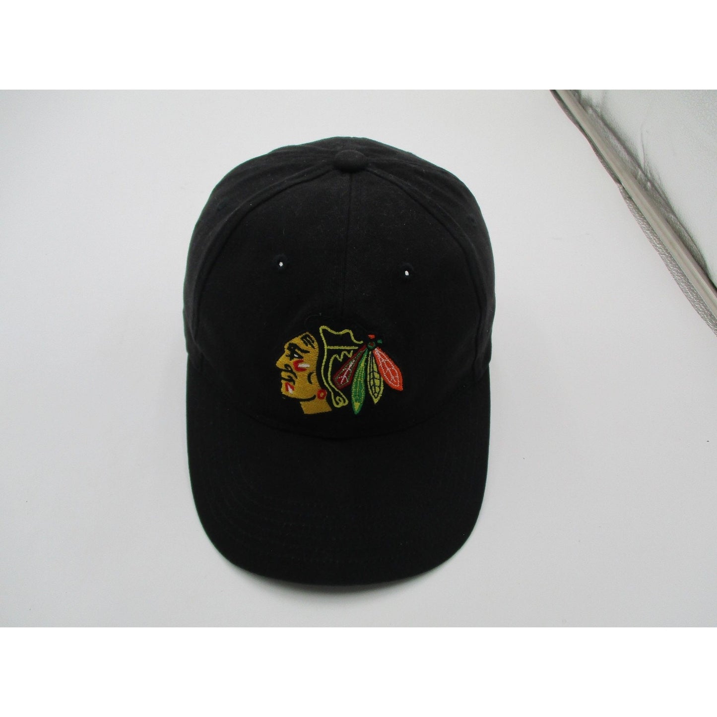 Chicago Blackhawks Hat Cap Strap Back One Size Black Nhl Hockey Fan Favorite