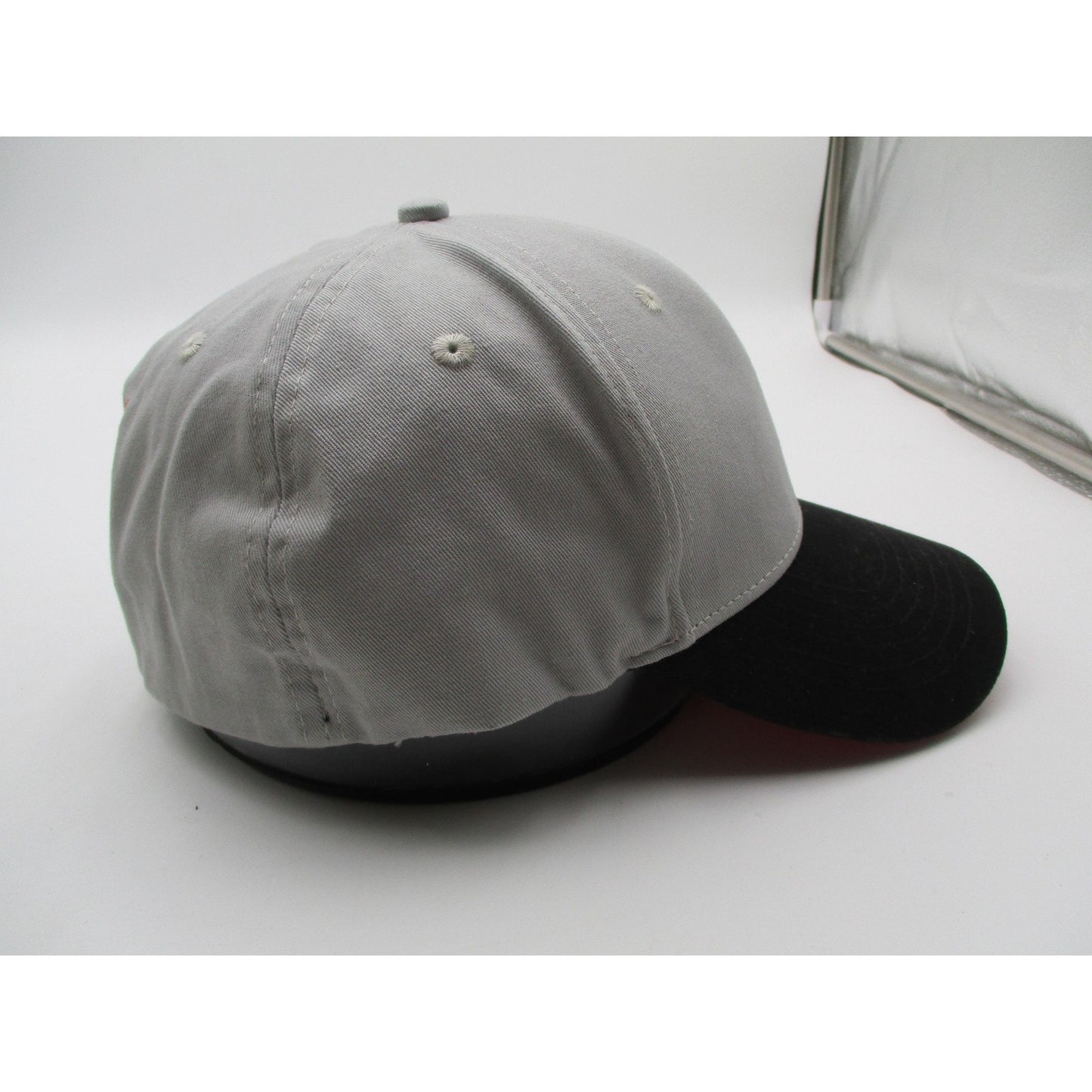 Snap On Hat Cap Fitted Mens Xl Gray Black Red Embroidered Logo Baseball Twill