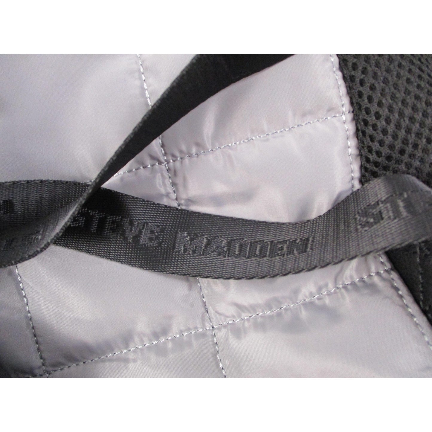 Steve Madden Backpack Womens Medium Gray Quilted Drawstring Travel Bag Pockets